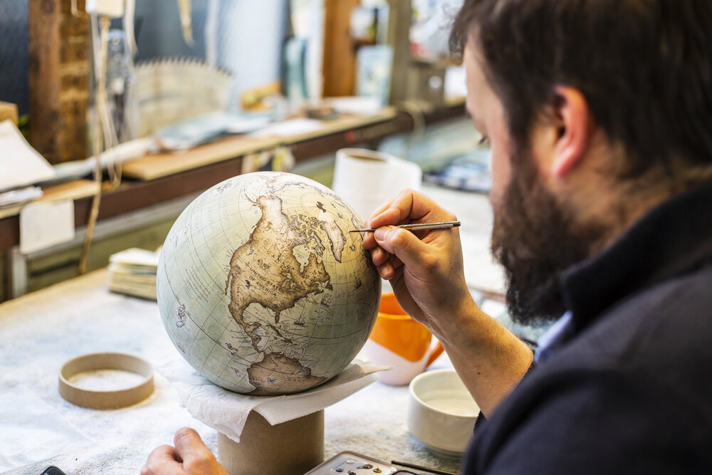 18_Rodrigo_Illustrated_Mini_IMG_9134_Bellerby_Globemakers_Photo_by_Paul_Marc_Mitchell.jpg