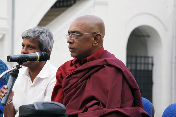 The Keeper of the relic Mahindawansa Mah Thero, keeper of the Relic of the Buddha, head of several monasteries in Sri Lanka, well-known Dharma lecturer