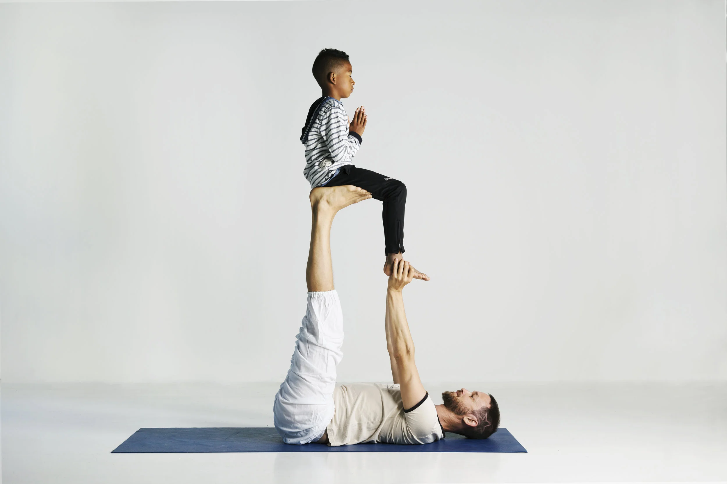 Lek, balanse og fokus med yoga.