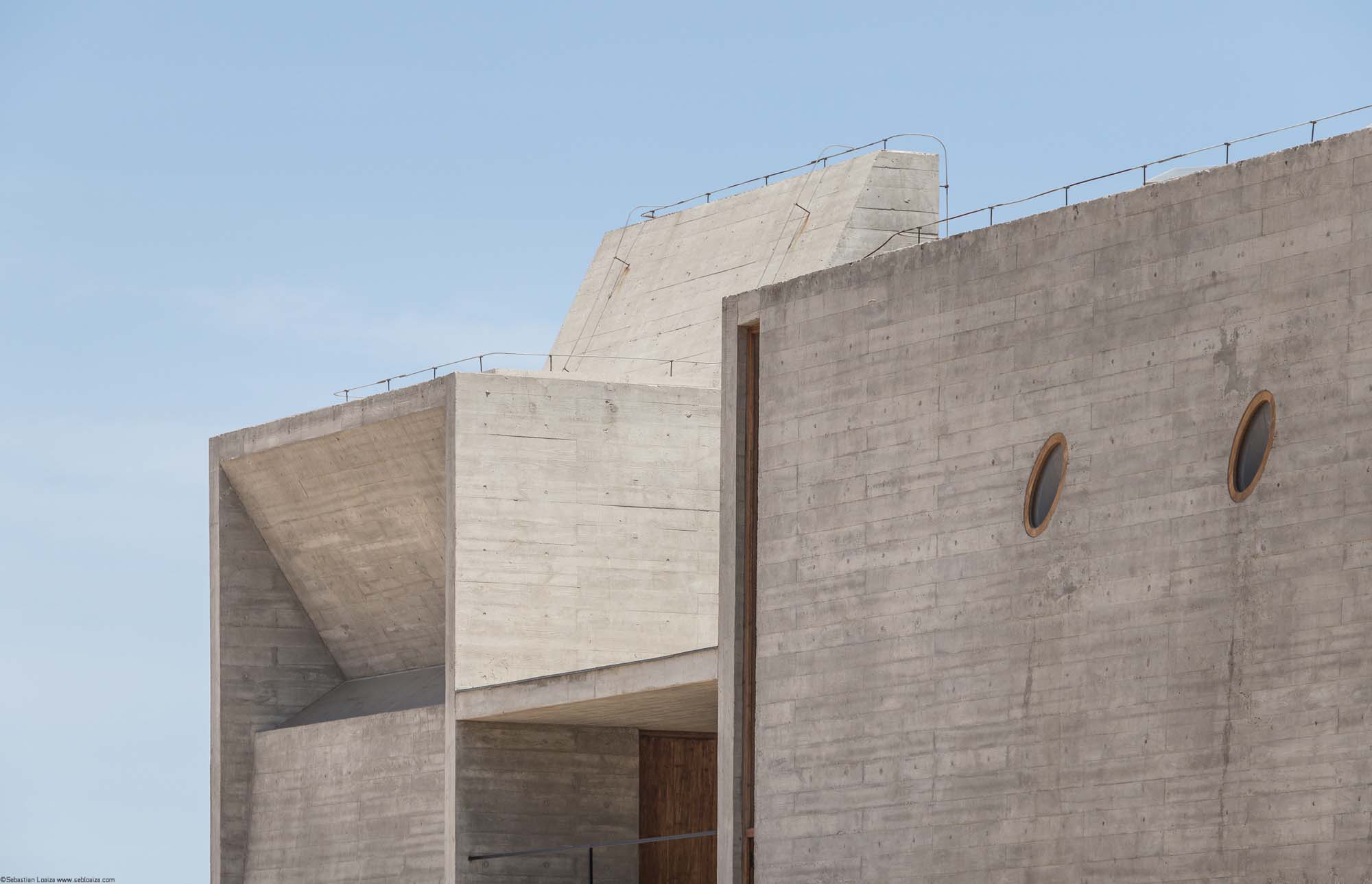 Seashore Library by Vector Architects