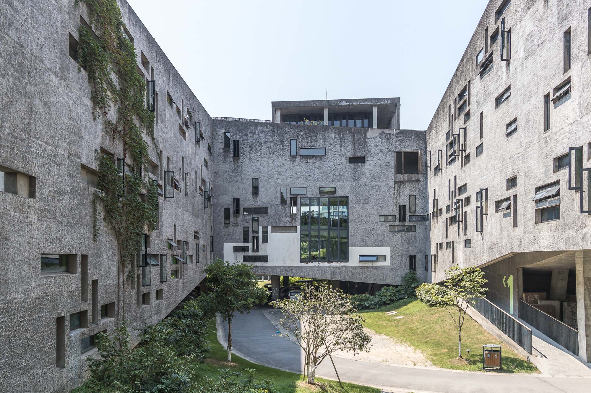 New Academy of Art by Wang Shu
