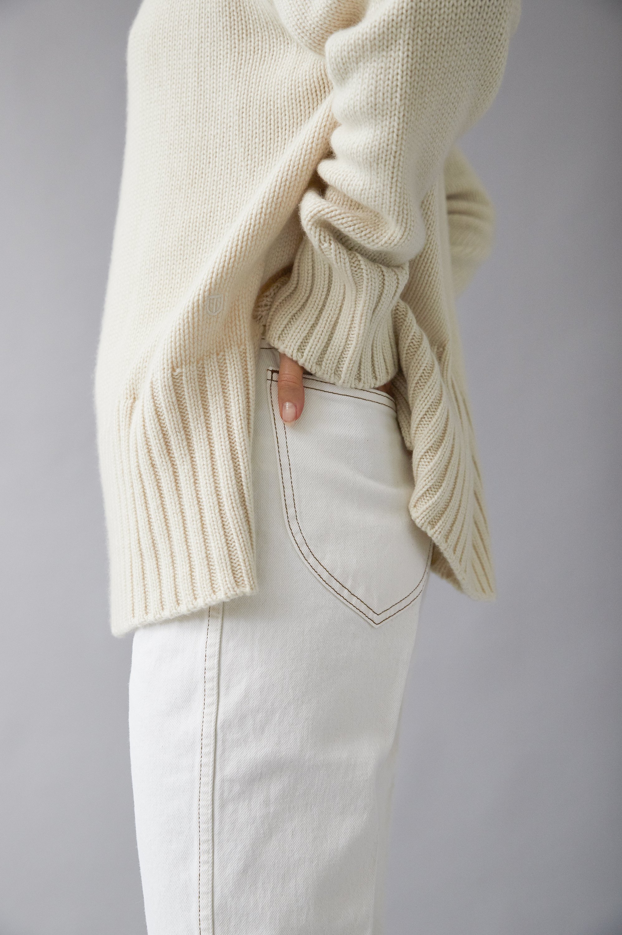 2021_11_06_The Unniform_Look11 17.jpg