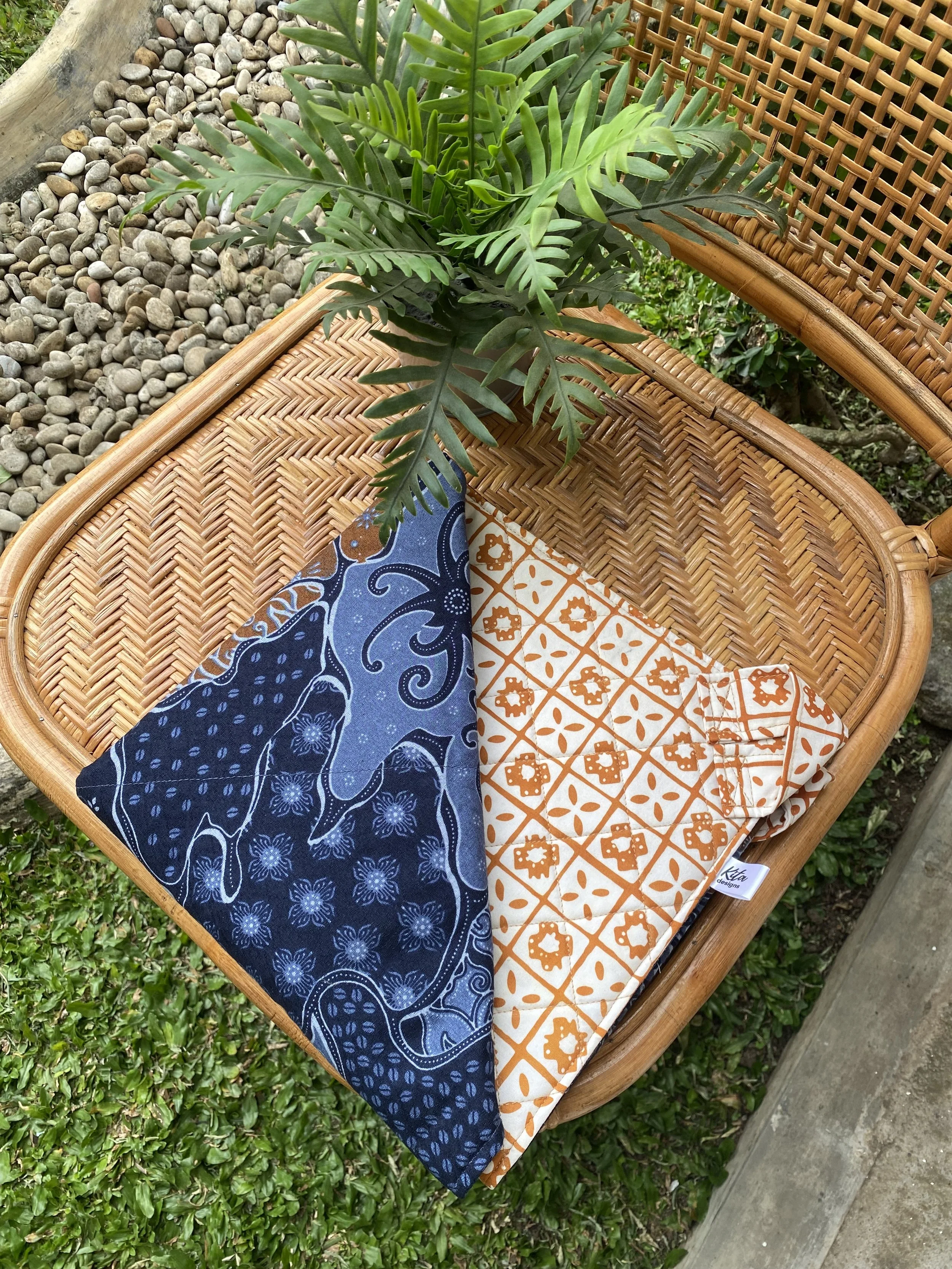 Blue orange terracotta geometric floral Casserole Carrier