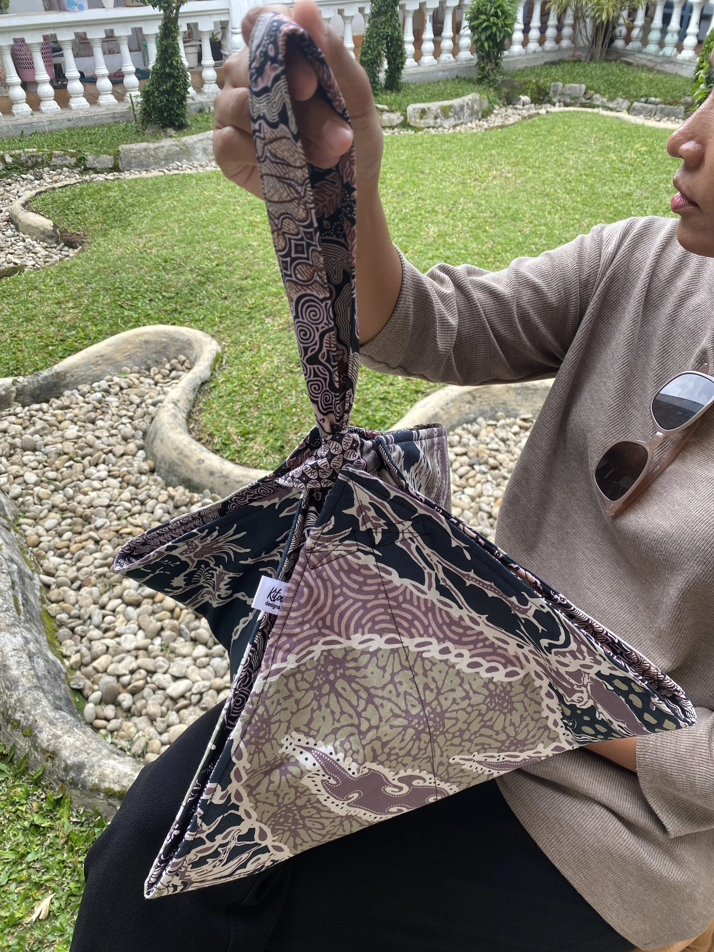 Swirl sage green Dusty pink Casserole Carrier