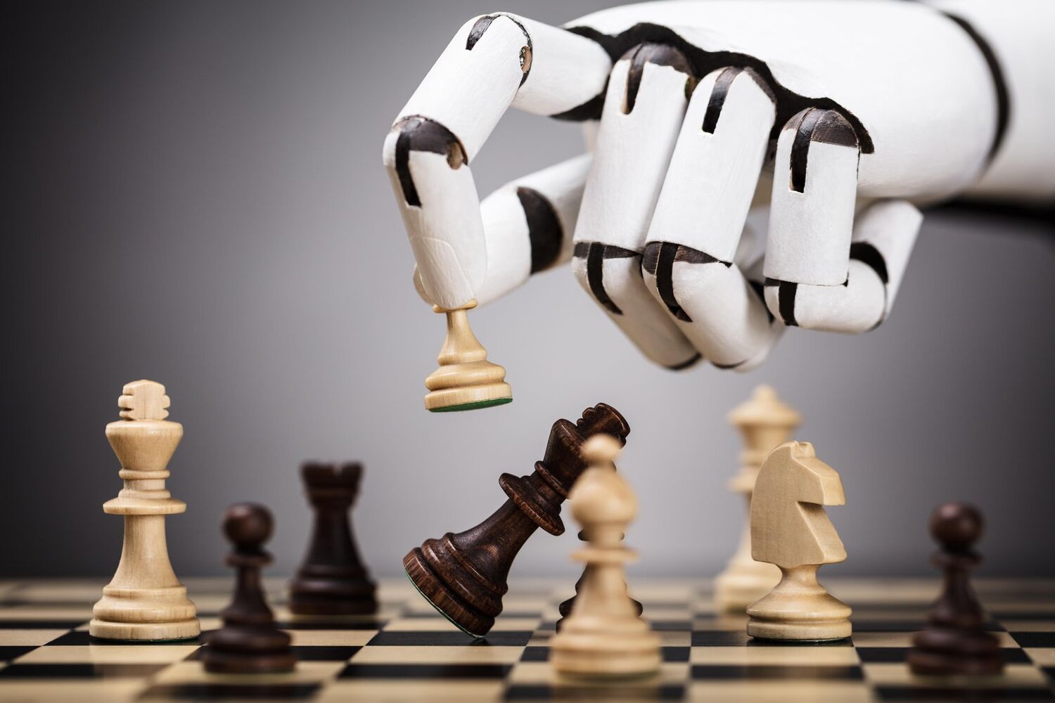 DeepMind's New AI Teaches Itself Chess, Beats Grandmaster