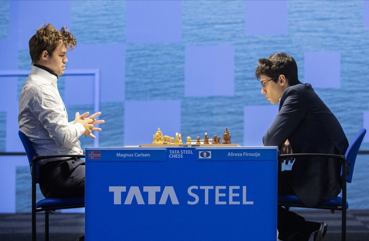 Tata Steel Chess 2011 - Magnus Carlsen vs Anish Giri 