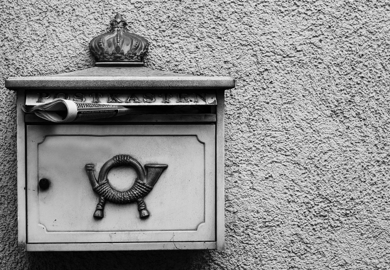 mailbox-2119366_1280.jpg