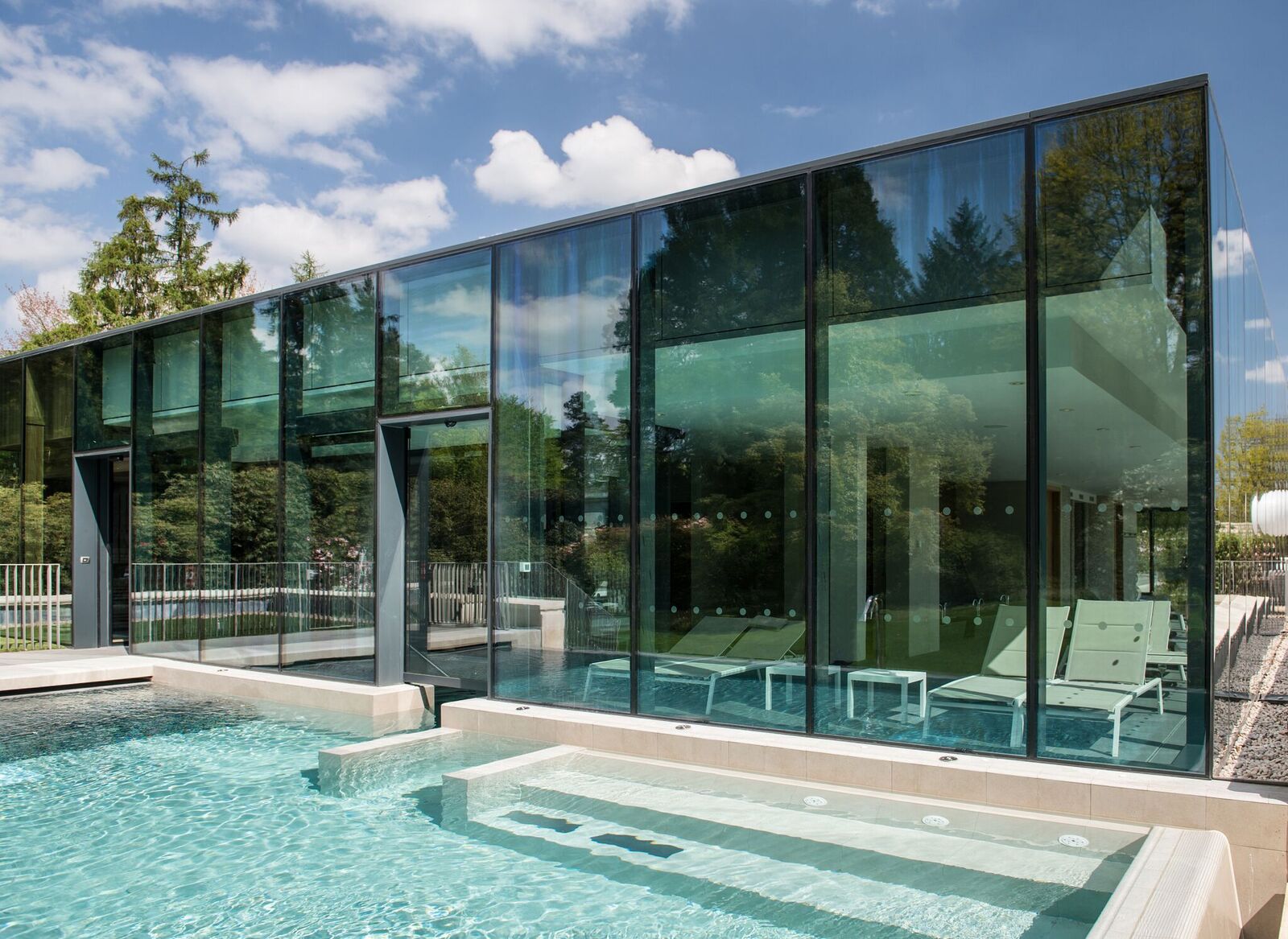 Hydrotherapy Infinity Pool 28-RT.jpg