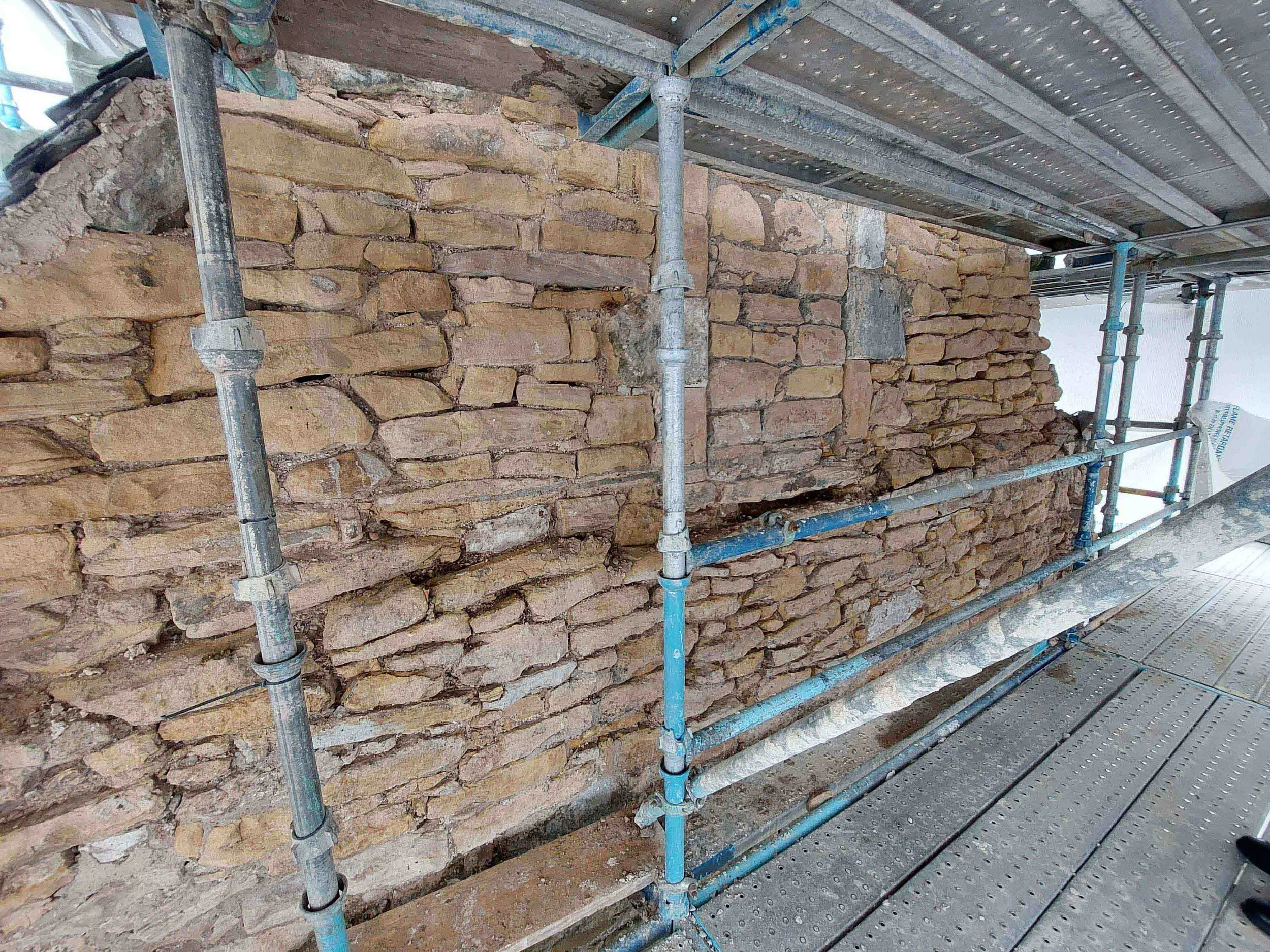 02 Clackmannan Tolbooth gable repairs.jpg