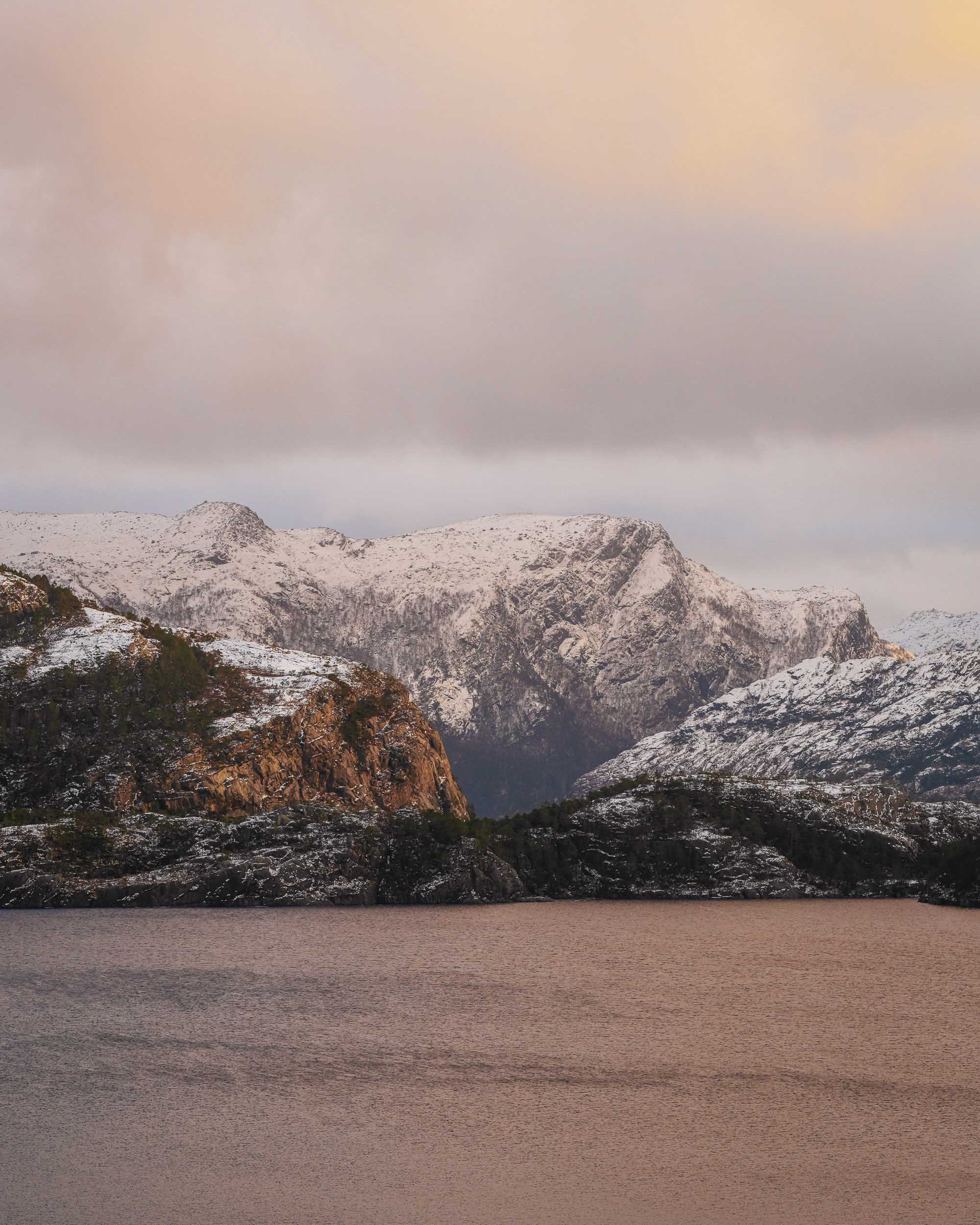 norway-stavanger-pulpit-rock-priekestolen-4_1.jpg