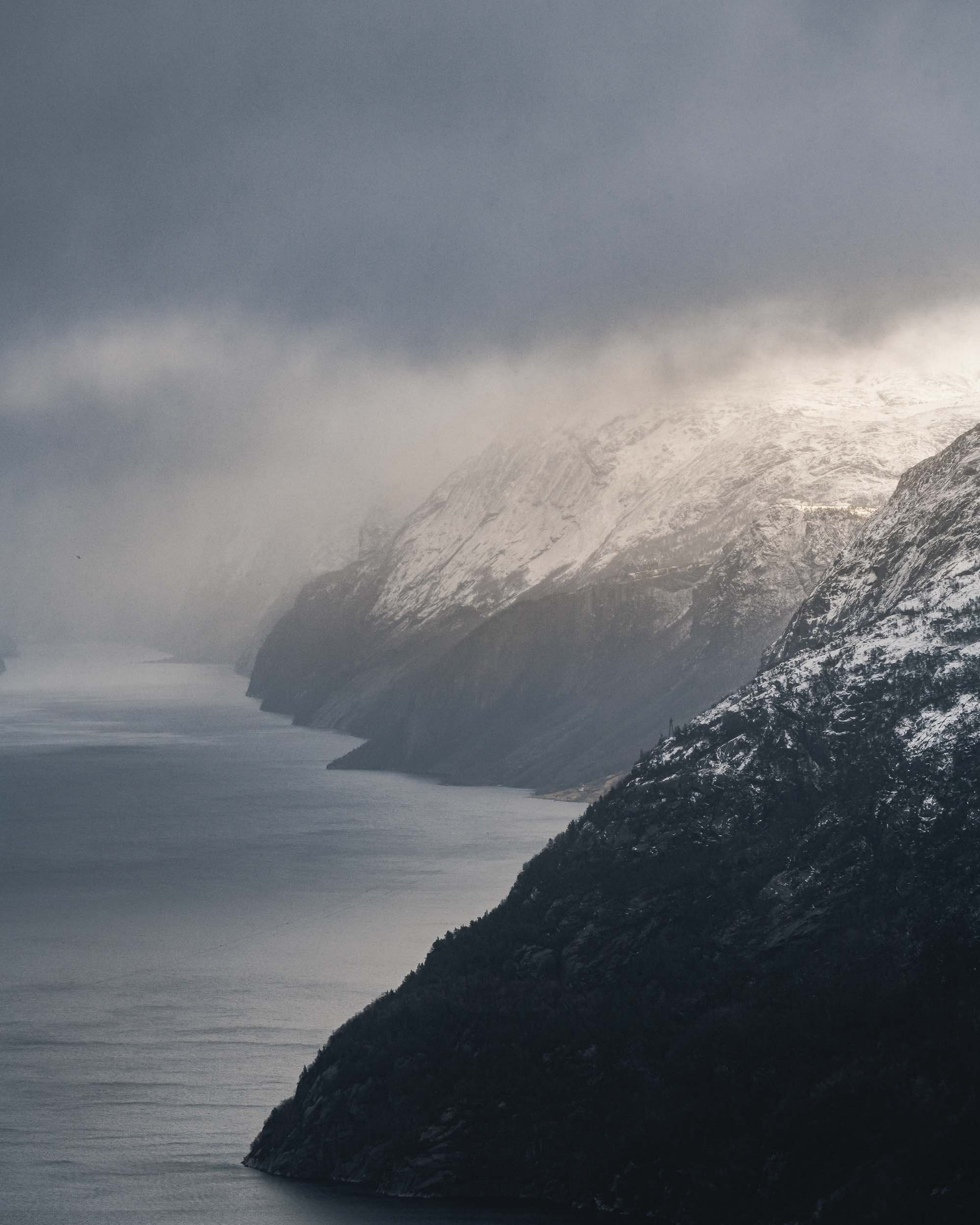 norway-stavanger-pulpit-rock-priekestolen-9_1.jpg