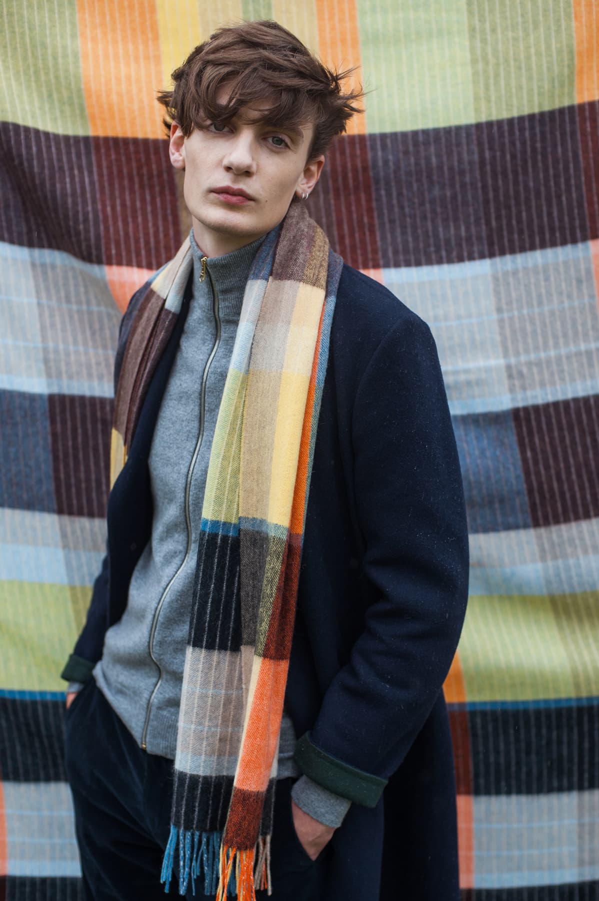 stories-aw18-anni-albers-men-scarf.jpg