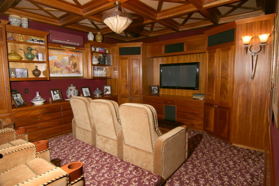 st-john-villa-kismet-entertainment-room.jpg