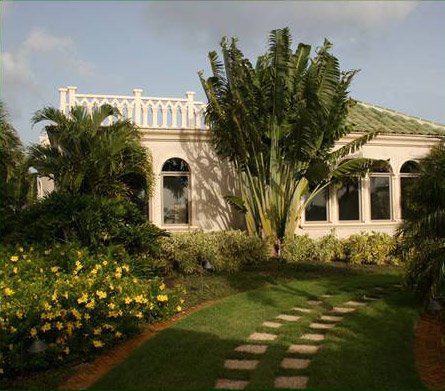 st-john-villa-kismet-garden-path-guest-suite exterior.jpg