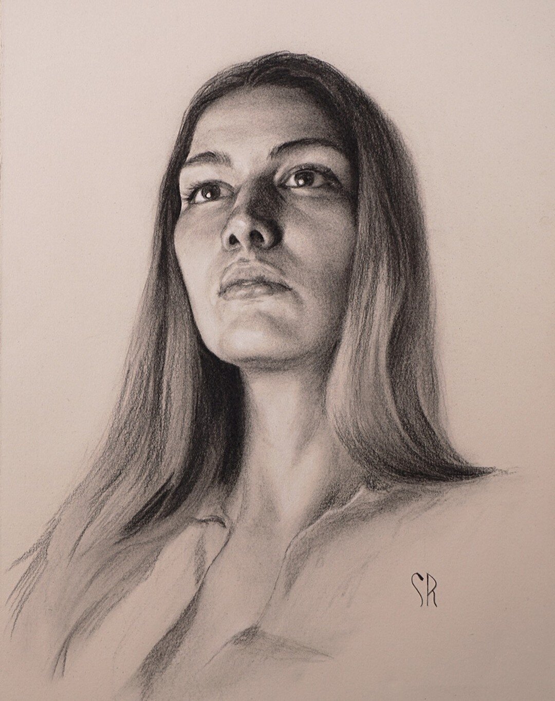 Another portrait, this time with vine charcoal and Wolff's carbon pencils.

Thank you to @studiografit and @galinakohvakko for the fantastic reference.

#sketch #draw #charcoal #charcoaldrawing #portraits #portraiture #portraitpage #portraitmood #ins