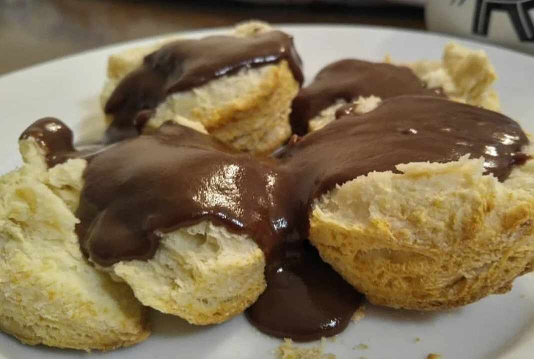 QC Recipes: Biscuits and Chocolate Gravy