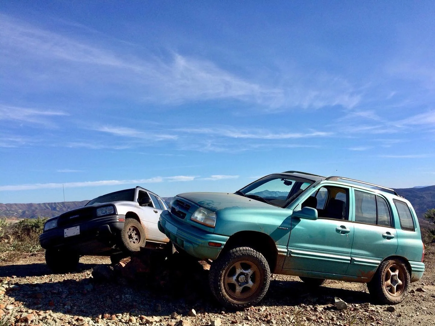 We all know about mechanical maintenance for vehicles, but what SPIRITUAL maintenance do you do for your vehicle?
-as shown above, we see an example of the spiritual maintenance to which I refer: two Suzuki 4x4 friends being supportive and doing stre