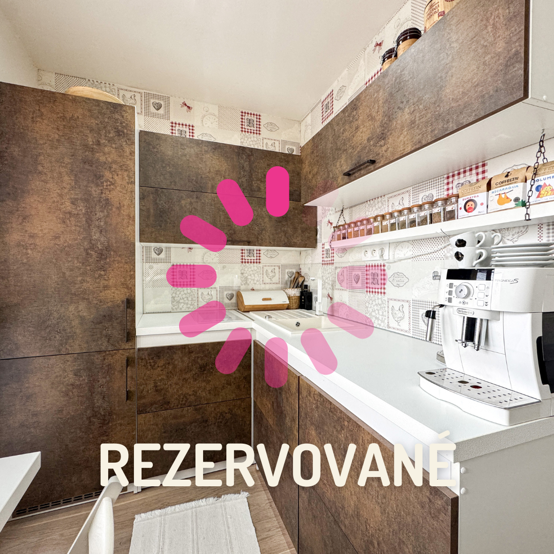 1i byt s loggiou, Levoča