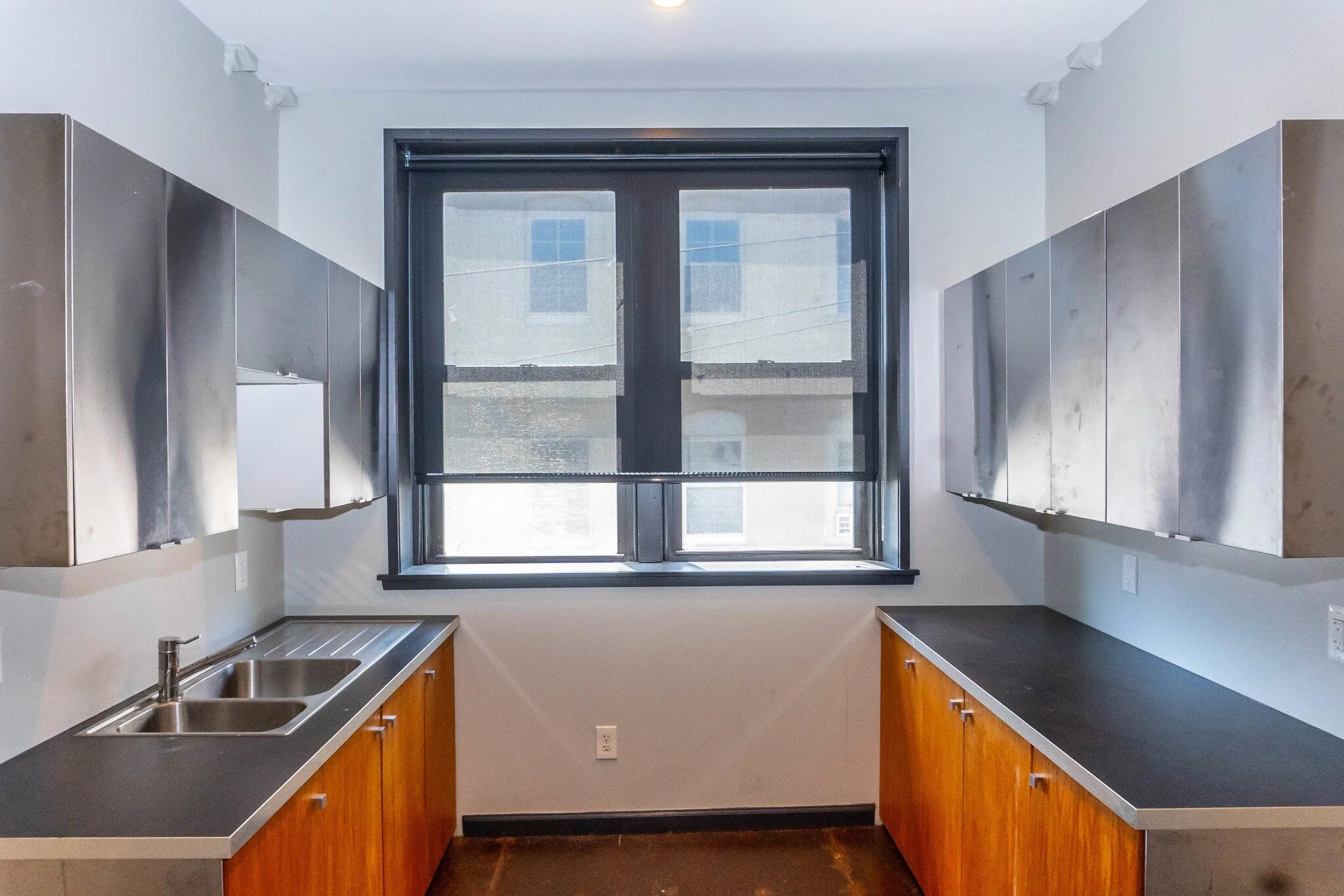 1023-1025-Hamilton-St-Philadelphia-PA-Interior-Photo-2-LargeHighDefinition.jpg