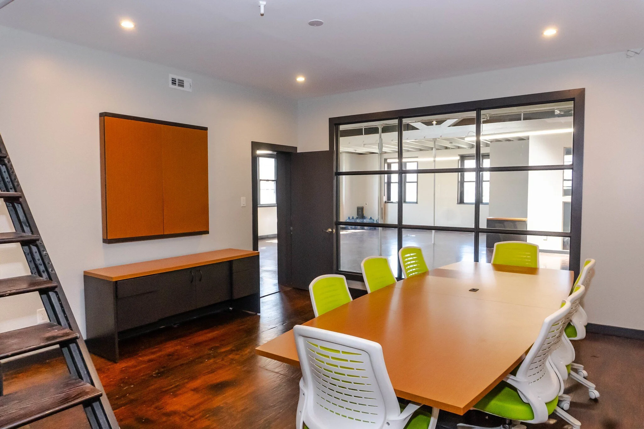 1023-1025-Hamilton-St-Philadelphia-PA-Interior-Photo-9-LargeHighDefinition.jpg