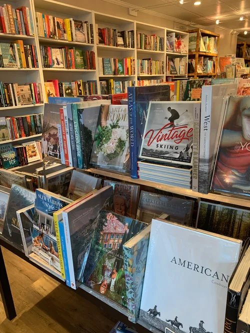 Locust Valley Bookstore, business photo 5