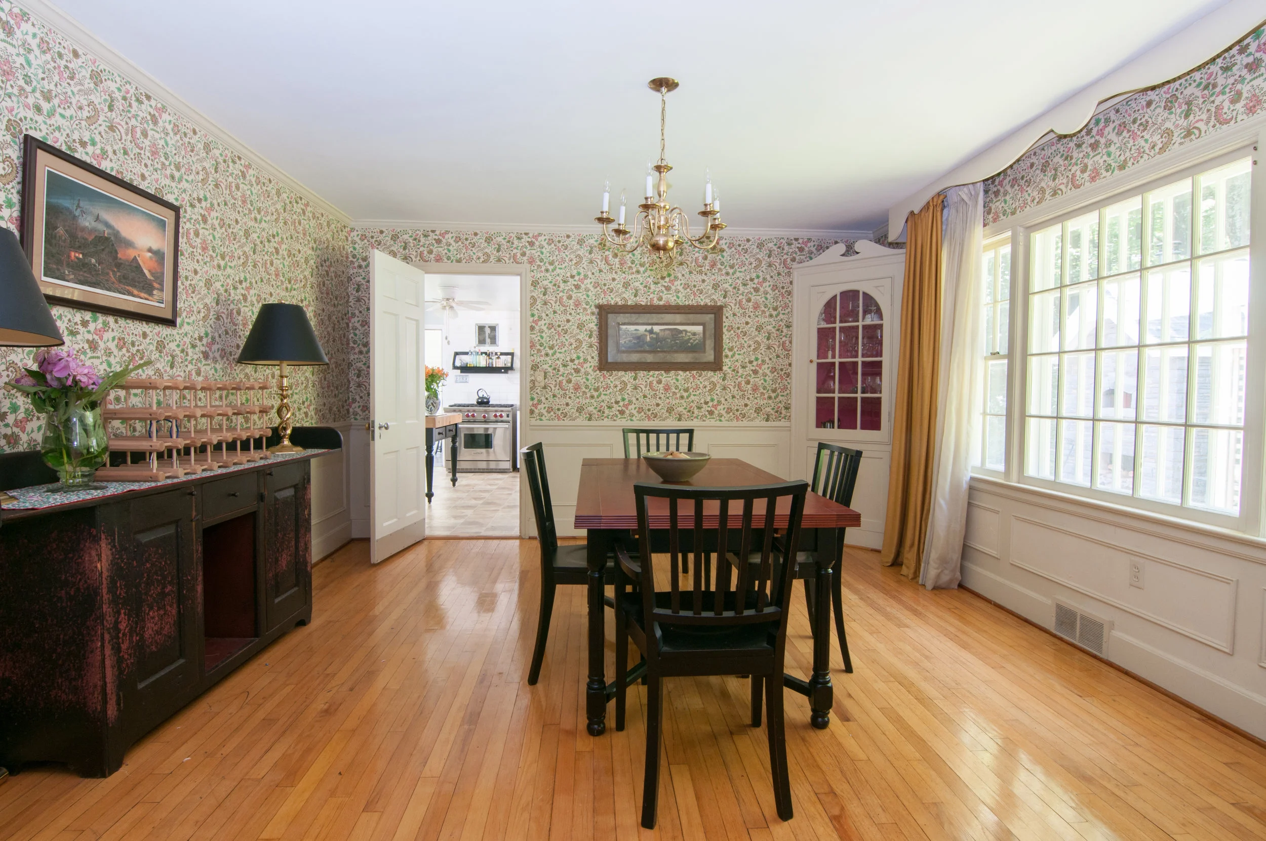 40-WHurleyRd-Diningroom.jpg