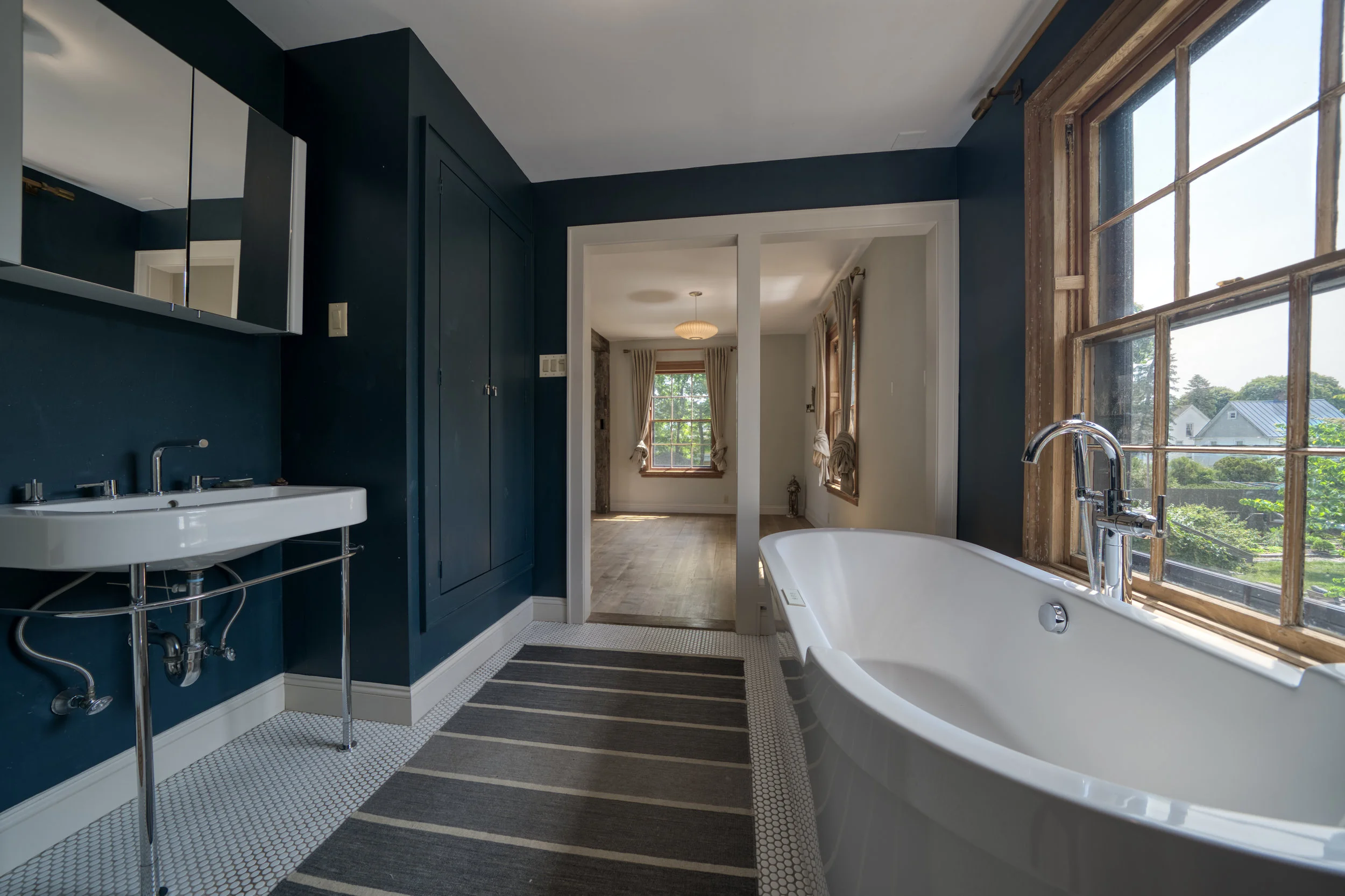 UptownKingston-Master-Bathroom-2.jpg