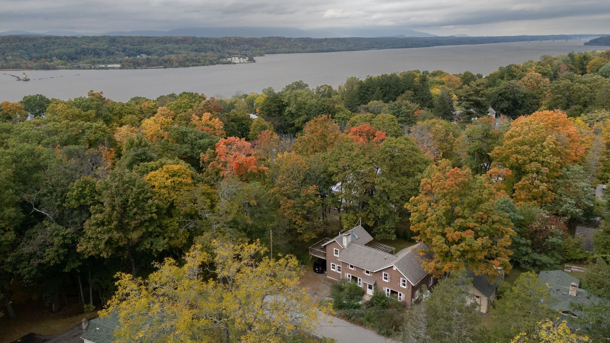 2_19-Russelll-Ave_Rhinecliff-NY-11.jpg