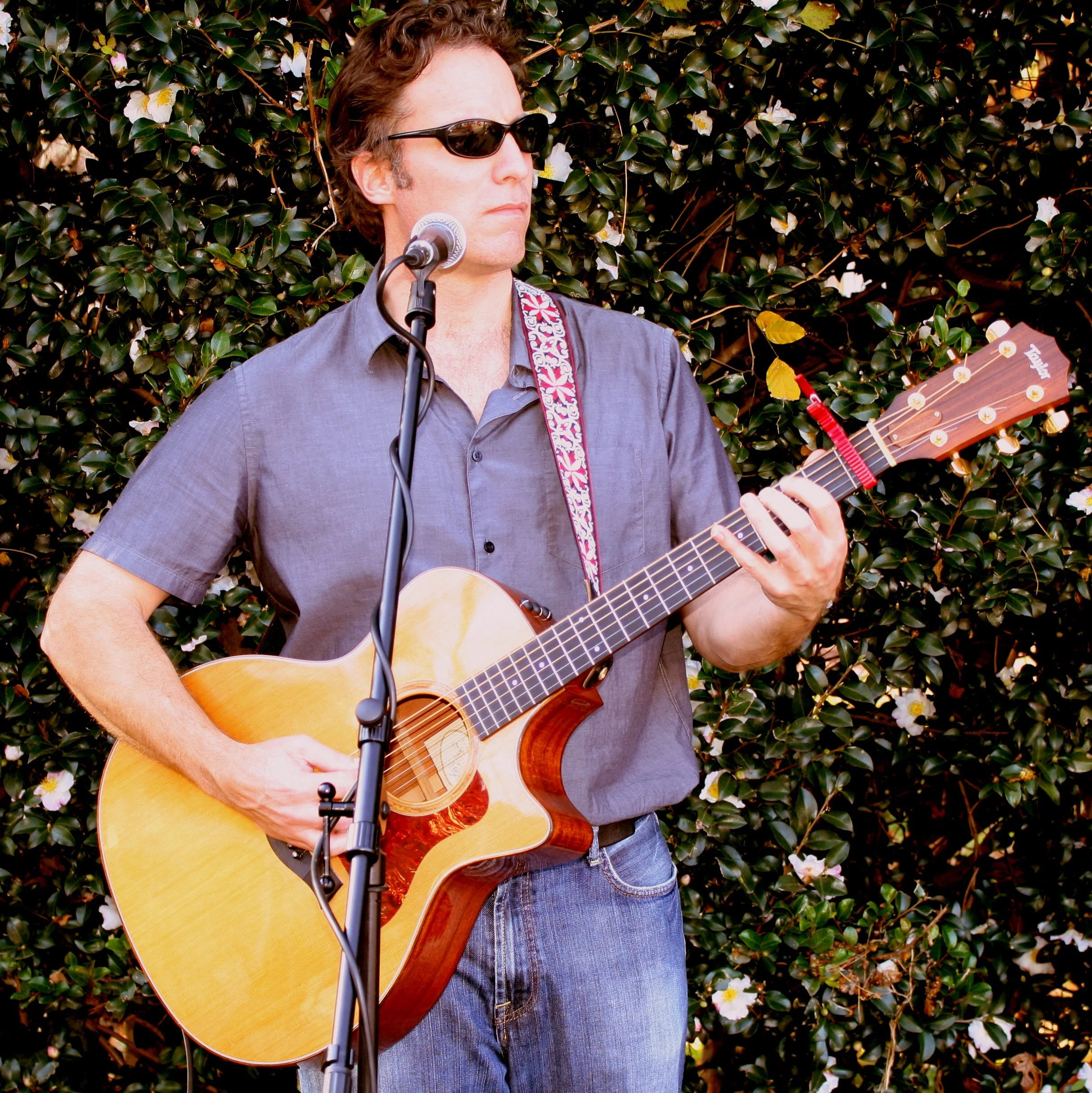 Live Music - Whit Grumhaus