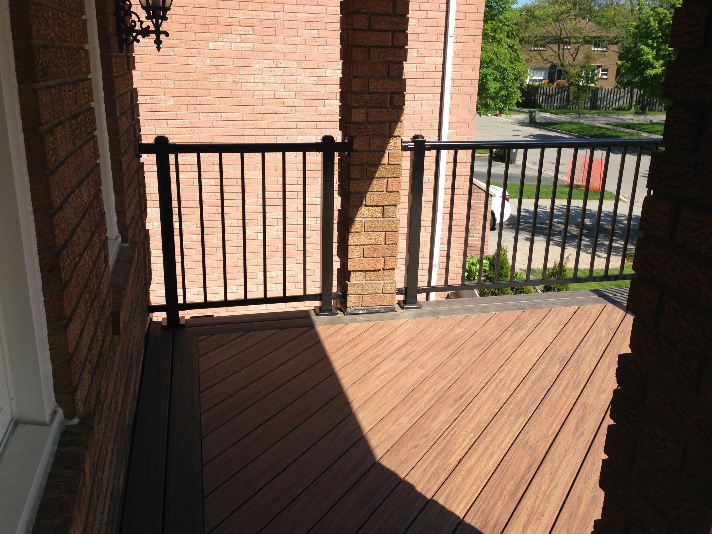  Composite Deck w/ Aluminum Railing 