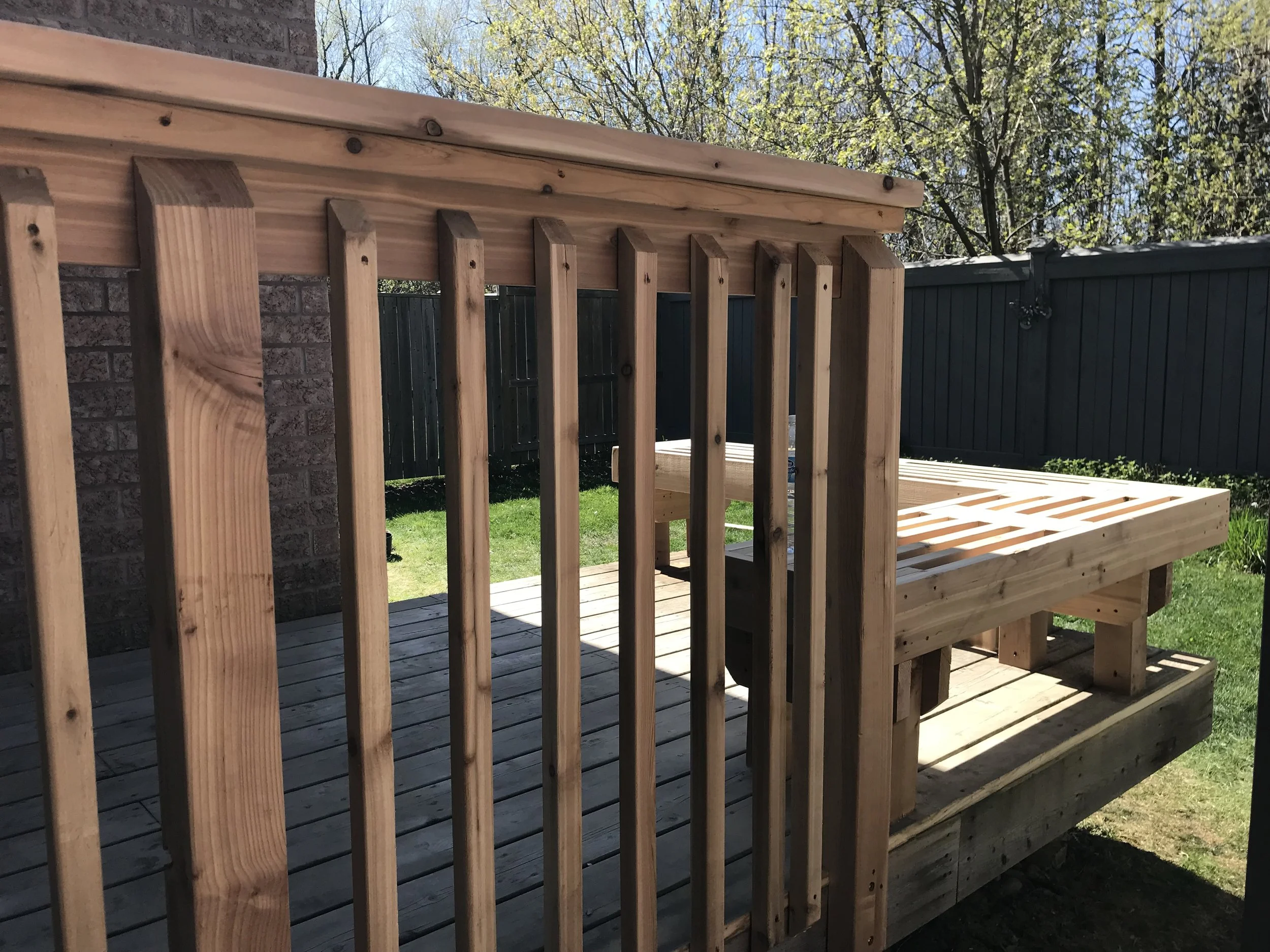 Cedar Railing w/ Cedar Bench