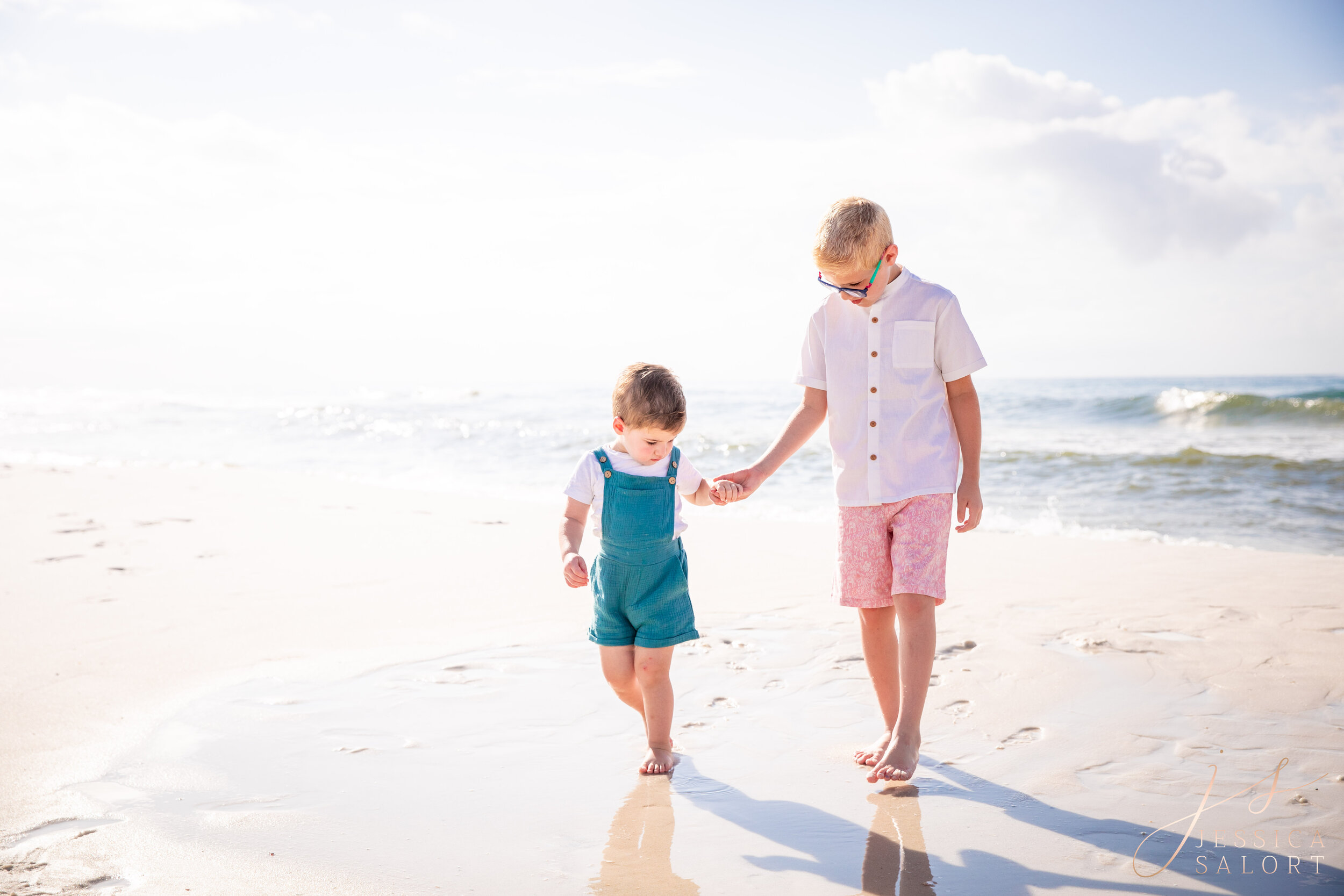 Jessica Salort, Navarre Beach Family Photographer