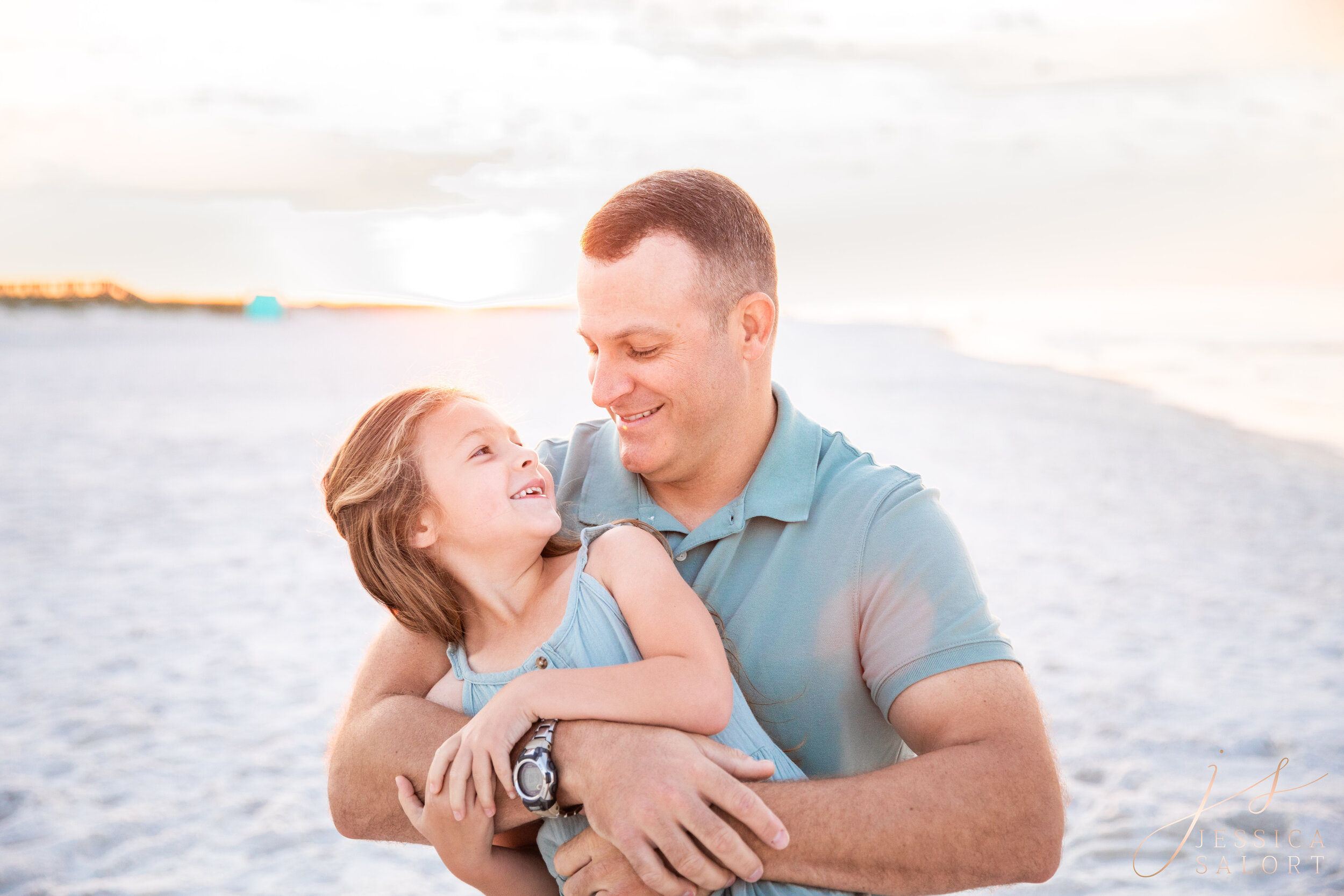 Jessica Salort, Navarre Beach Family Photographe