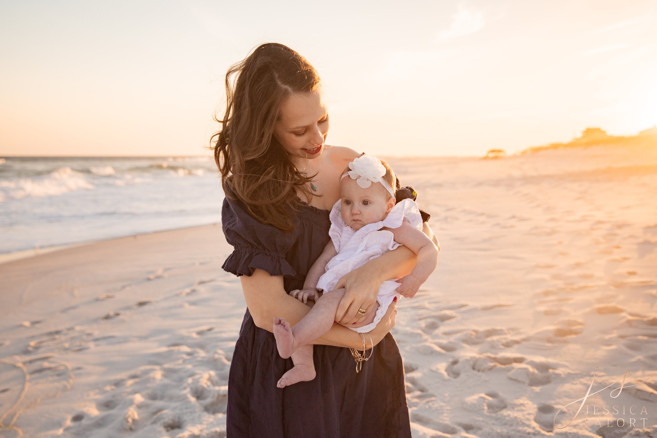 Jessica Salort, Navarre Beach Family Photographer