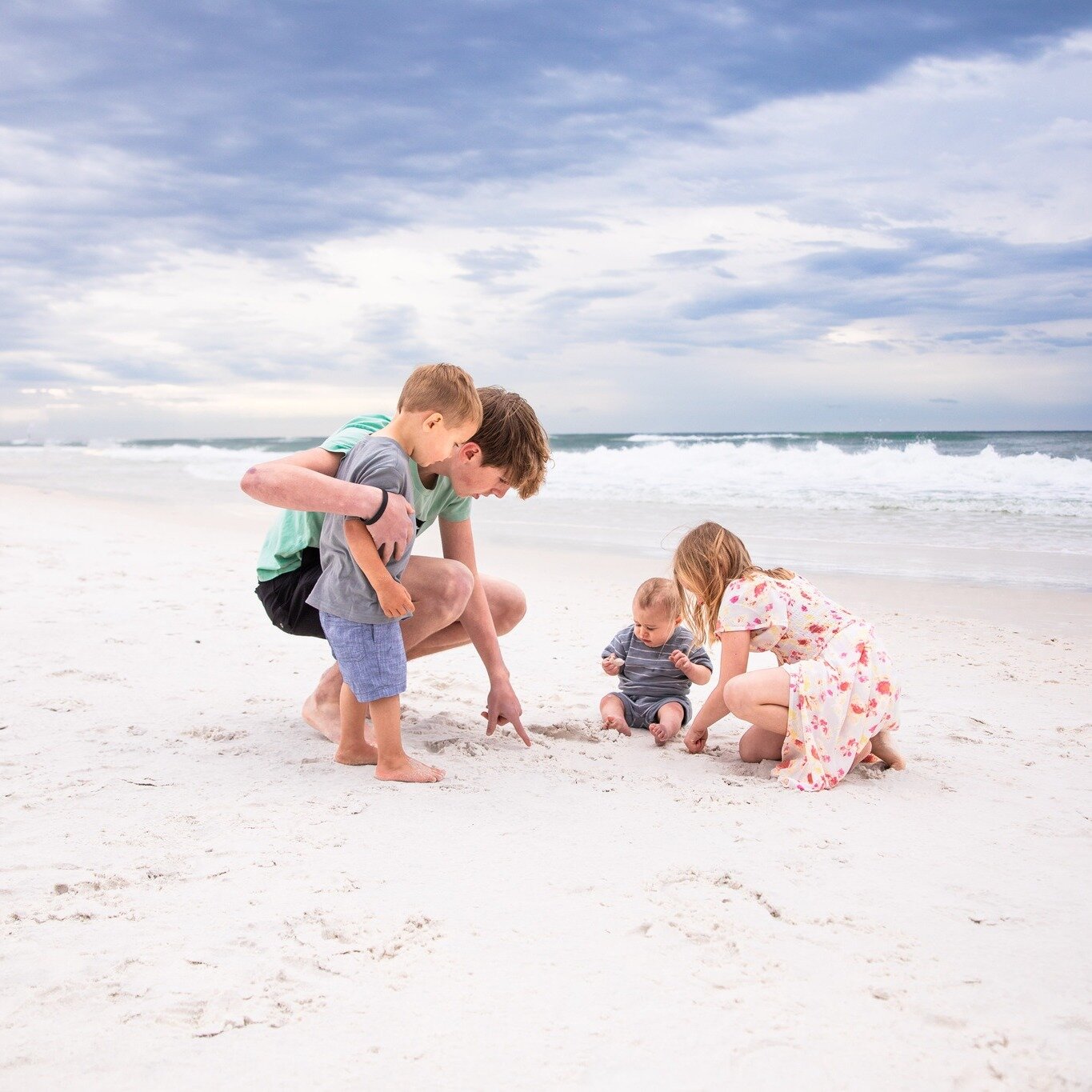 Navarre Beach is for families!

https://www.jessicasalortphotos.com/sunrise-morning-mini-sessions

📞Contact Jessica Salort for all your photo needs! (850)313-1586

&ldquo;Your #1 choice in all things photo!&rdquo; 📸

www.jessicasalort.com

https://