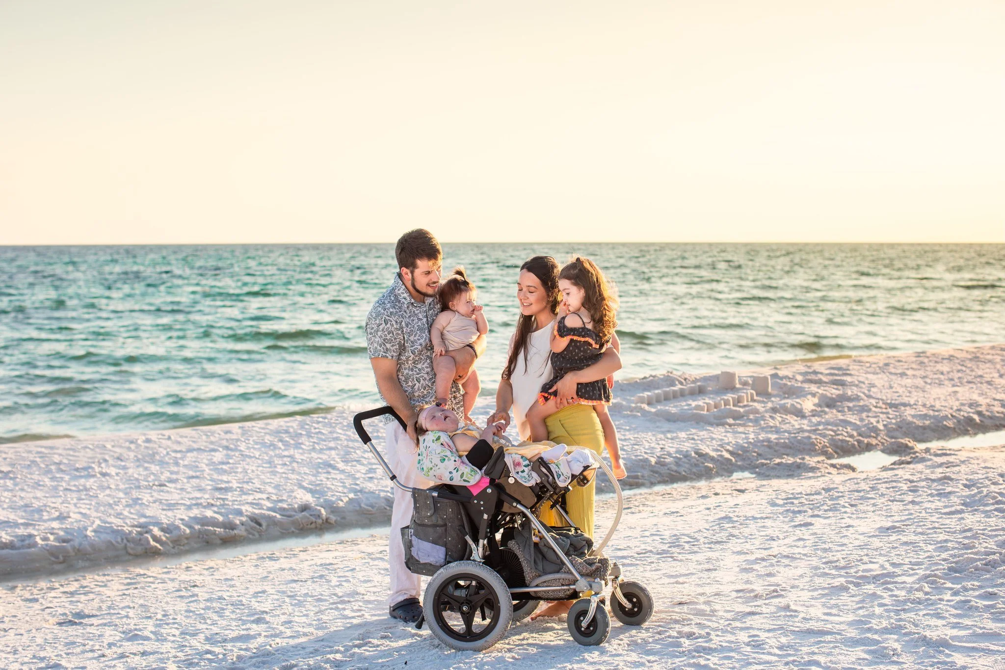 These photos I took over a year ago will always be so special and memorable to me. This is my reason why. 
Let&rsquo;s create magic together &rarr; www.jessicasalort.com
Follow along for more love &amp; light 📸 @jessicasalortphotography
📞 Contact J