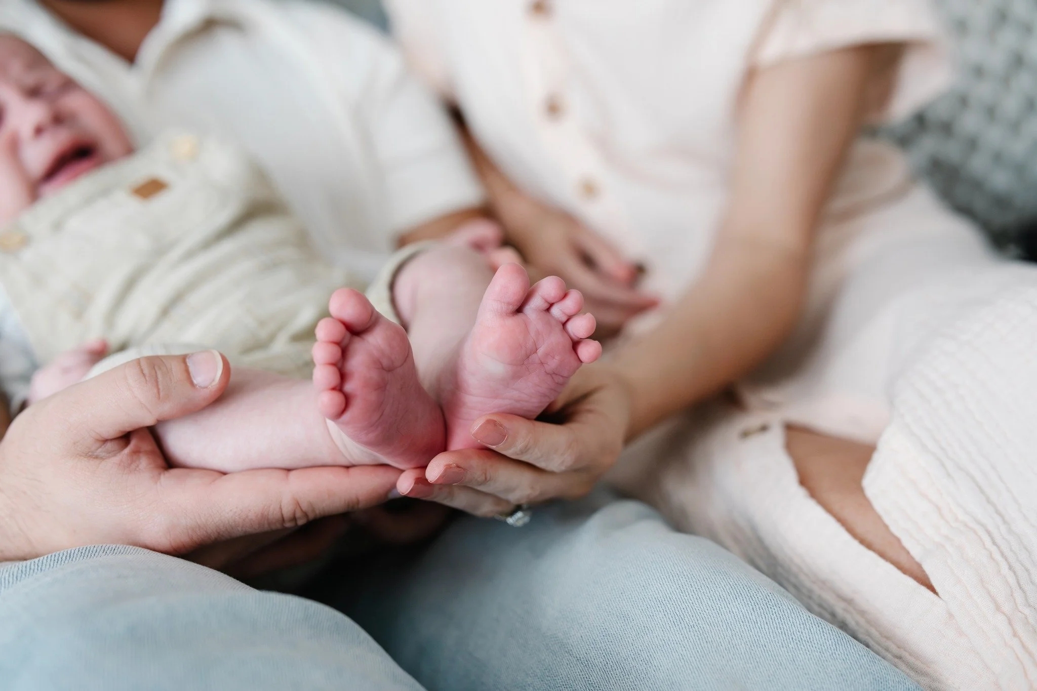 Just FYI, this is the perfect time for lifestyle photos in your home if you find it too cold to do outdoor photos. I love the natural look of the home life. 

Let&rsquo;s create magic together &rarr; www.jessicasalort.com
Follow along for more love &
