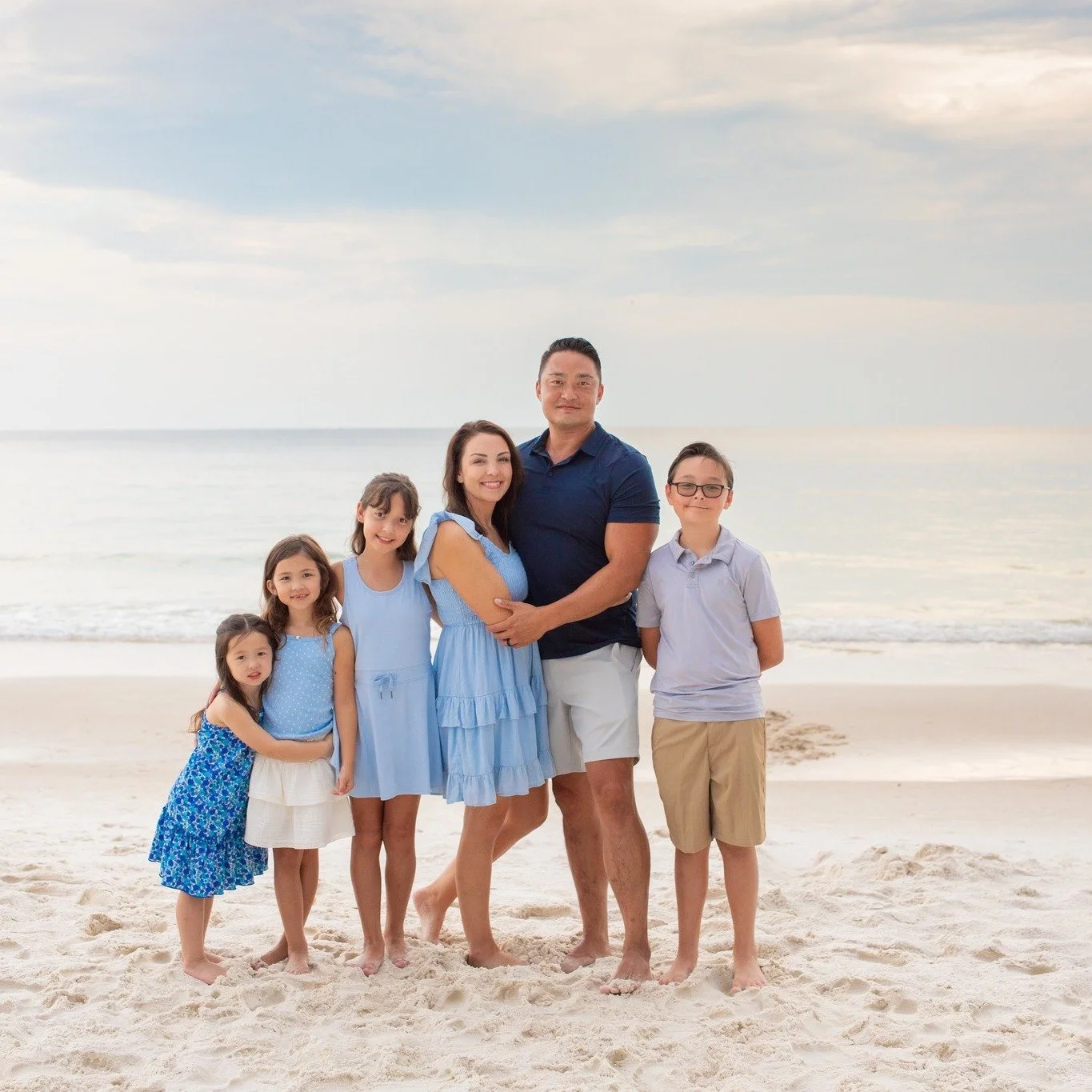 Don't worry if you waited until the last minute, I can still take your photos before Christmas! My turn around is also lightening fast!

Sign up here or message me. 
https://www.jessicasalortphotos.com/sunrise-morning-mini-sessions

Let&rsquo;s creat