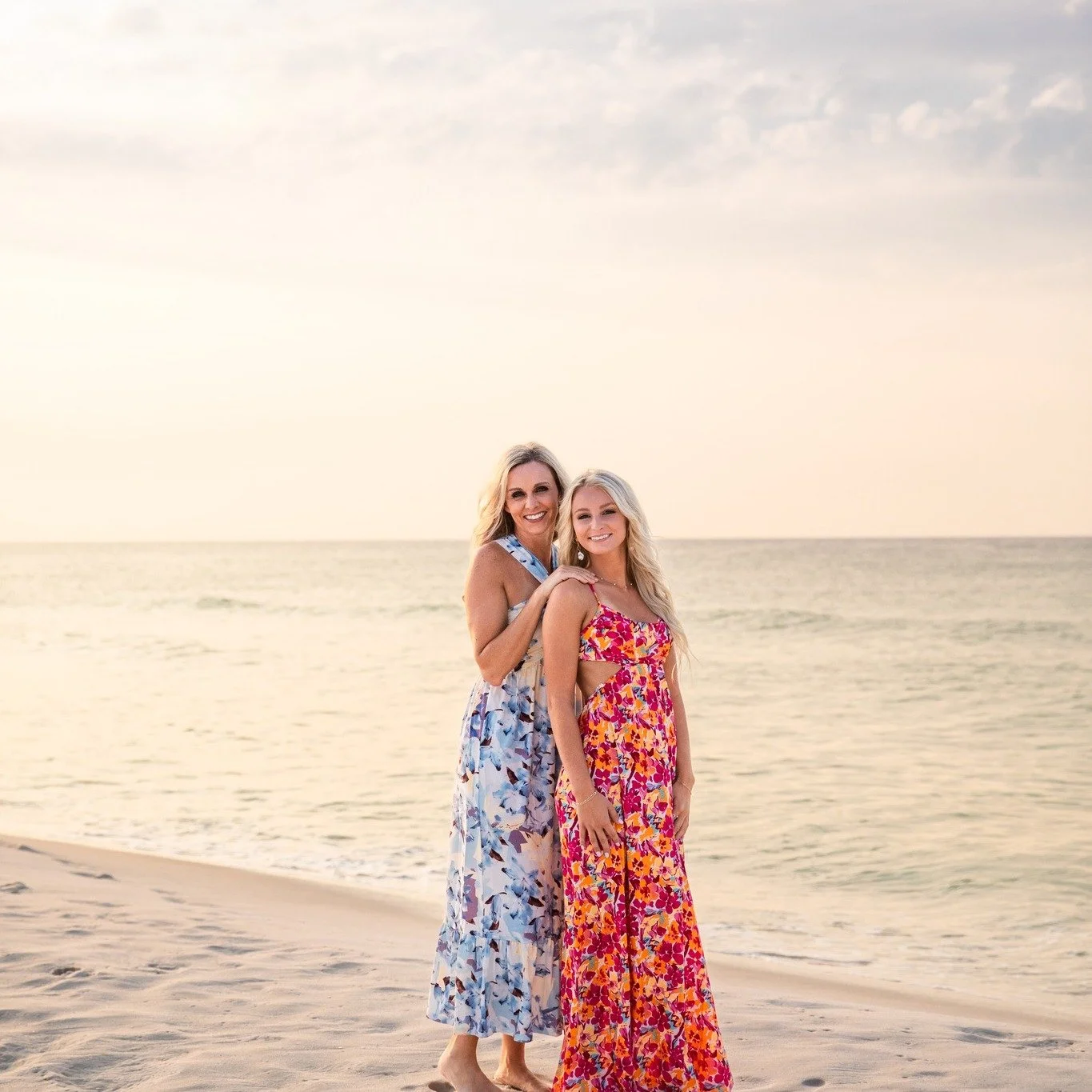 Guess what I just went ahead and updated my calendar and now book your morning sessions until August. Get yours now!

Also take lot's of photos with your mom. ❤

Let&rsquo;s create magic together &rarr; www.jessicasalort.com
Follow along for more lov