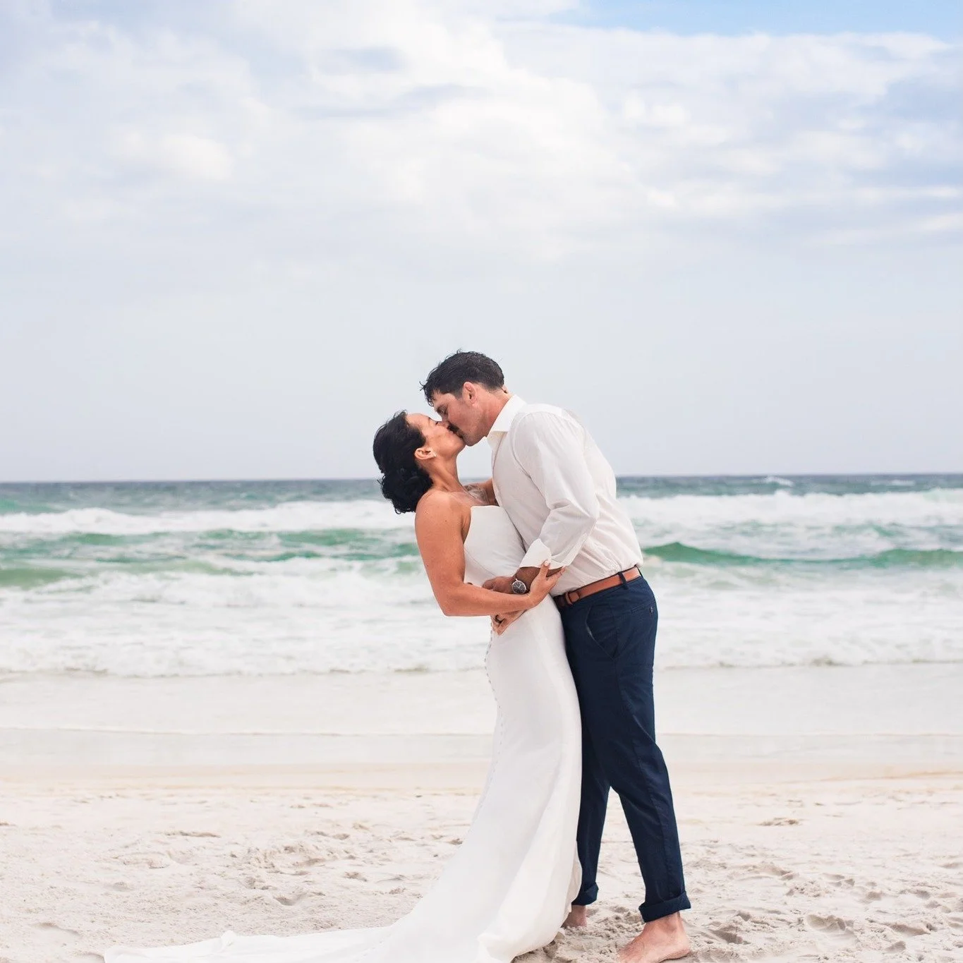 Wedding Wednesday! What a nice throwback! 

‼️‼️‼️Let&rsquo;s make magic! I&rsquo;d love to create gorgeous photos for you! 📸
☎️Call or text me!!! 850-313-1586
Quality, Affordable, Timeless, Natural, Posed and Unposed Images you want!✅💯❤️
😃Happy p