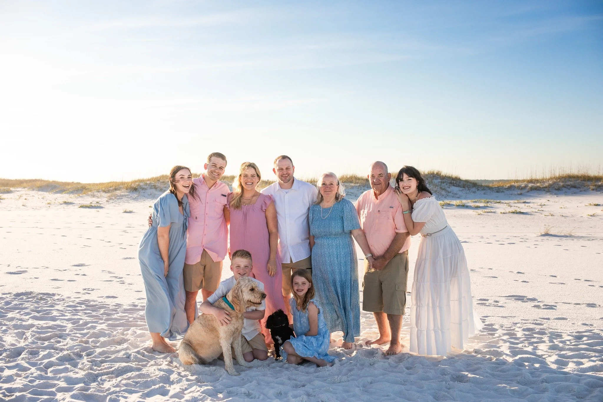 In case you don't know. I love extended family sessions. I want to see everyone come out and celebrate family time. What a blessing to be surrounded by everyone you love at one of the most beautiful places in FL. 
Let&rsquo;s create magic together &r