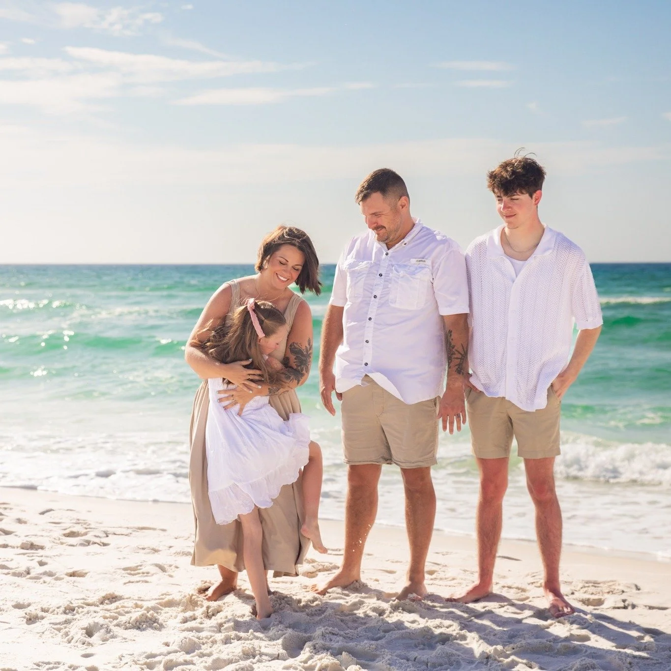 What a great way to kick off Easter weekend with a beautiful trip to the beach! Book your morning session here!

https://www.jessicasalortphotos.com/sunrise-morning-mini-sessions

Let&rsquo;s create magic together &rarr; www.jessicasalort.com
Follow 
