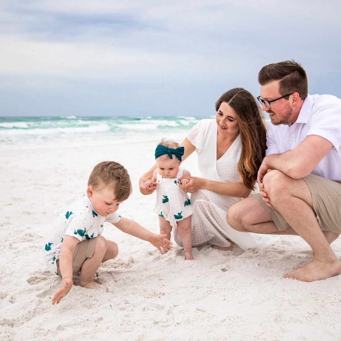 Oh my I just took their photos recently too and these popped up on my memories. These were from 4 years ago. This family of 4 was upgraded to a family of 5. 
Let&rsquo;s create magic together &rarr; www.jessicasalort.com
Follow along for more love &a