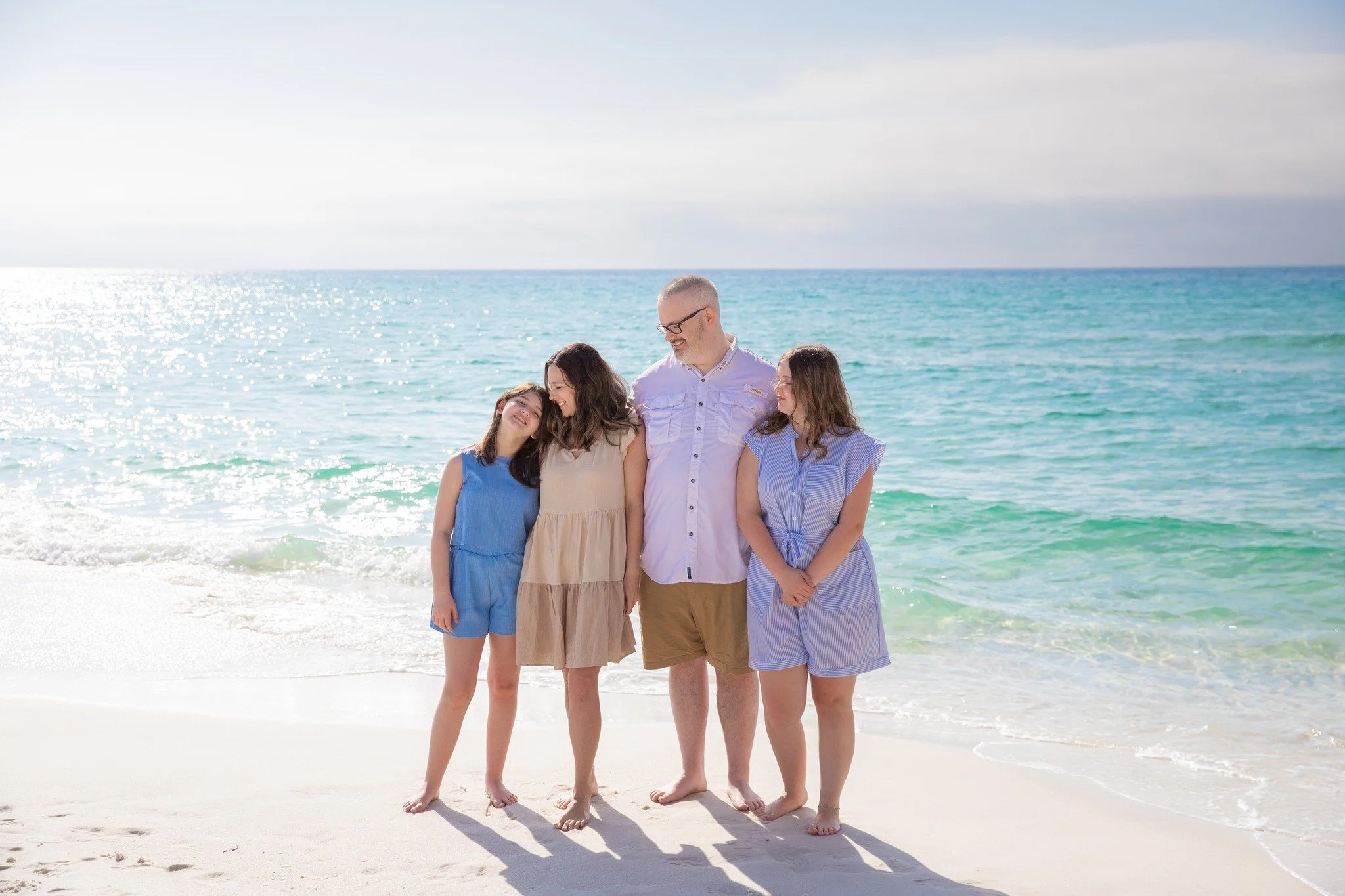 A quiet morning on Navarre Beach. If this speaks to you, then maybe you should join the fun too!

https://www.jessicasalortphotos.com/sunrise-morning-mini-sessions

#navarrebeach #navarrebeachphotographer #navarreflorida