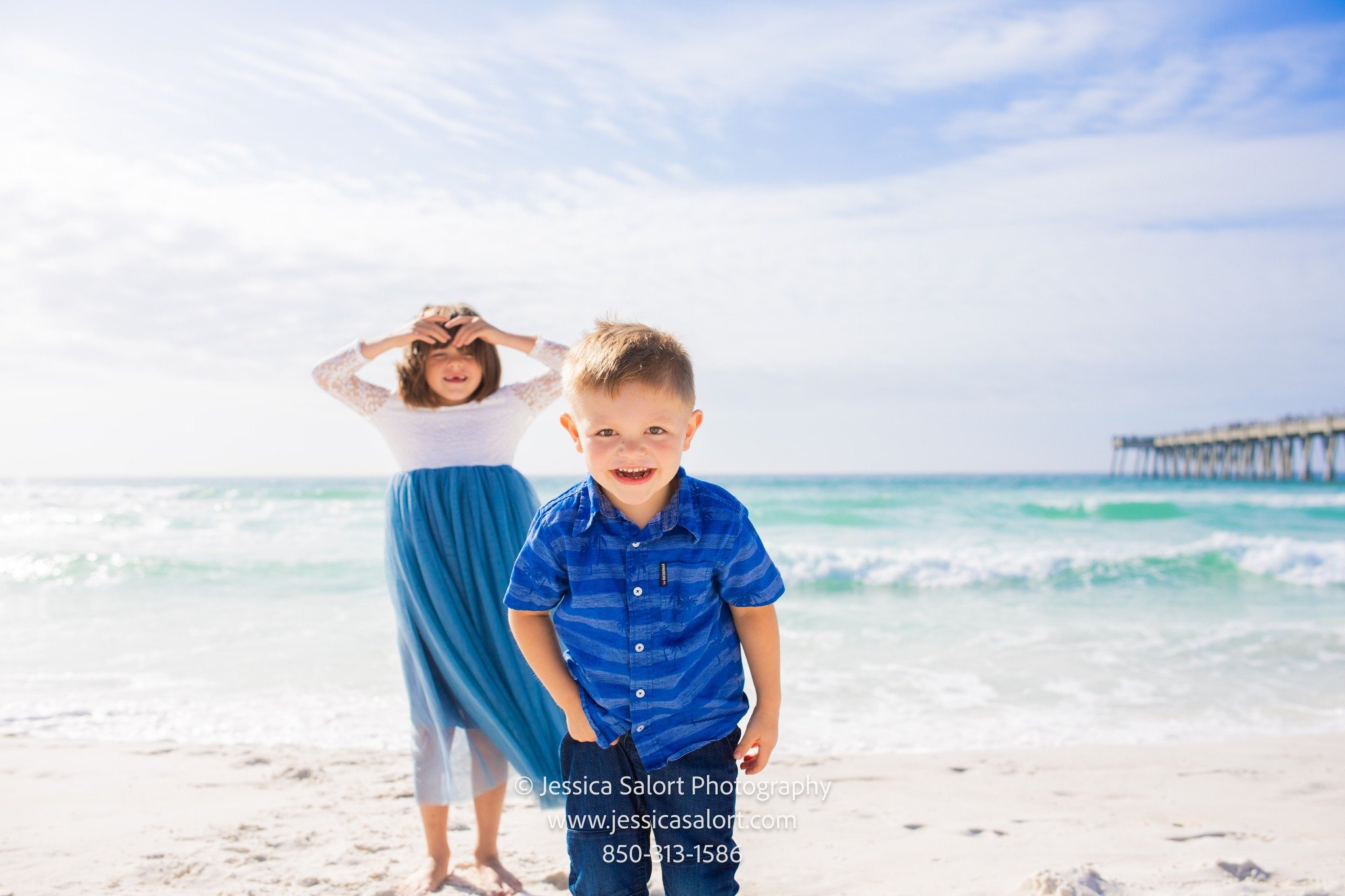 When you get two little who just enjoy the spotlight anything can happen! Such sweet little moments that really give meaning to life. #August #navarremarinepark #navarrebeachbound #navarrebeach #photography