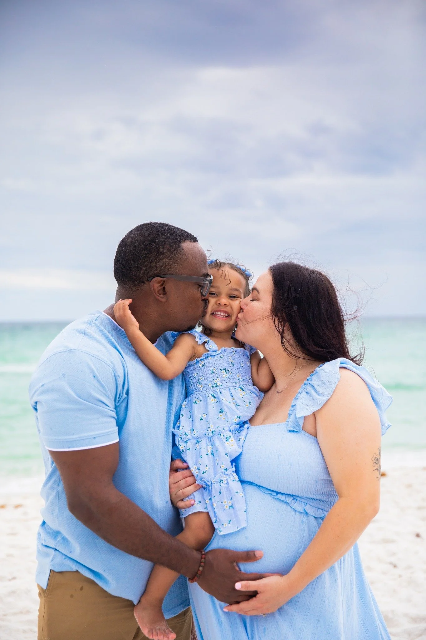 I thought these needed a repost. I just love scrolling through my galleries and seeing all the gorgeous photos I captured of your families. 

📍 Jessica Salort Photography | Navarre Beach, Florida Photographer
Serving Navarre, Navarre Beach, Gulf Bre