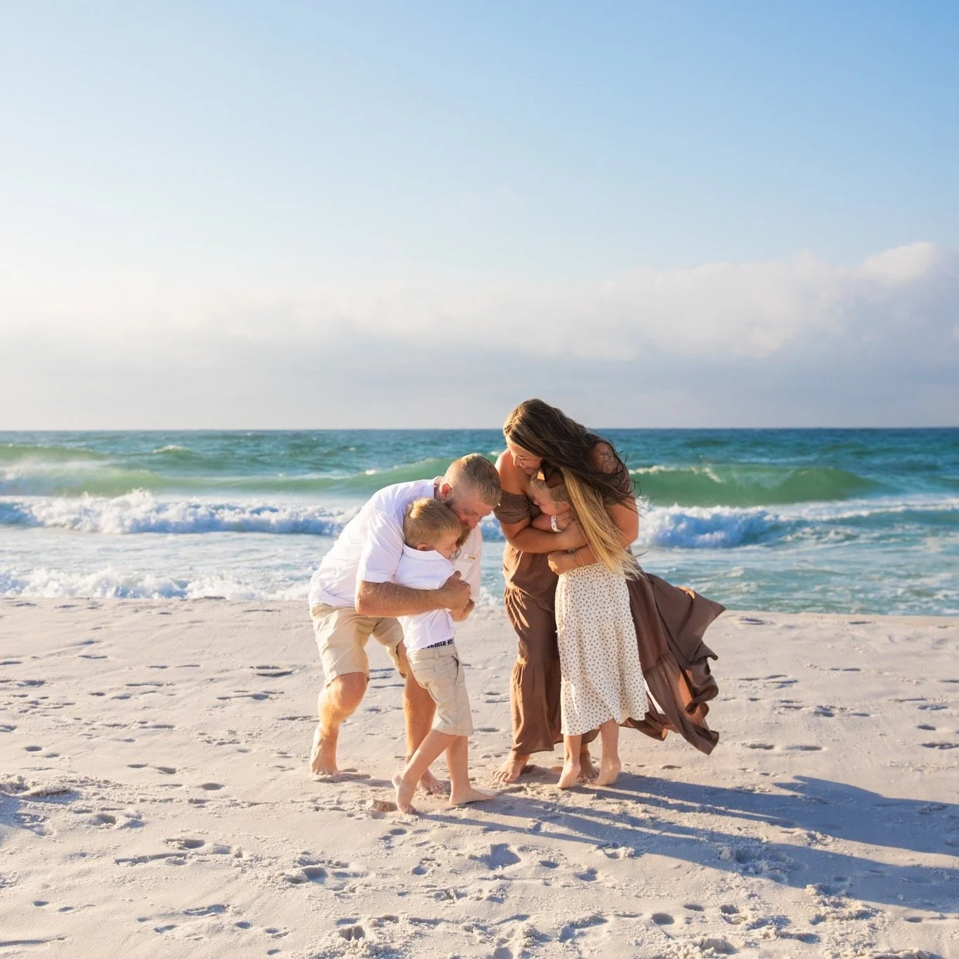Time is the this you don't get back. Enjoy every single moment. #photography #photoshoot #family❤️ #destin #destinphotographer