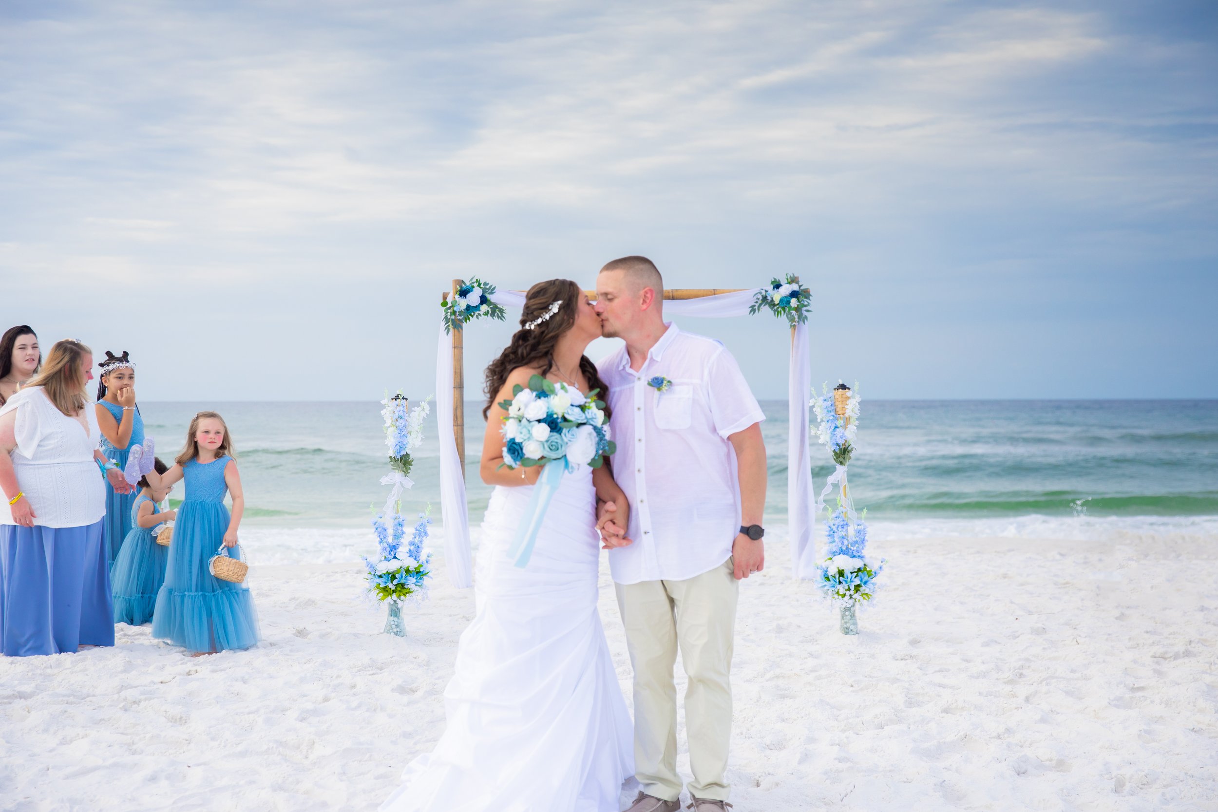 Navarre Beach photographer - Last minute wedding photographer
