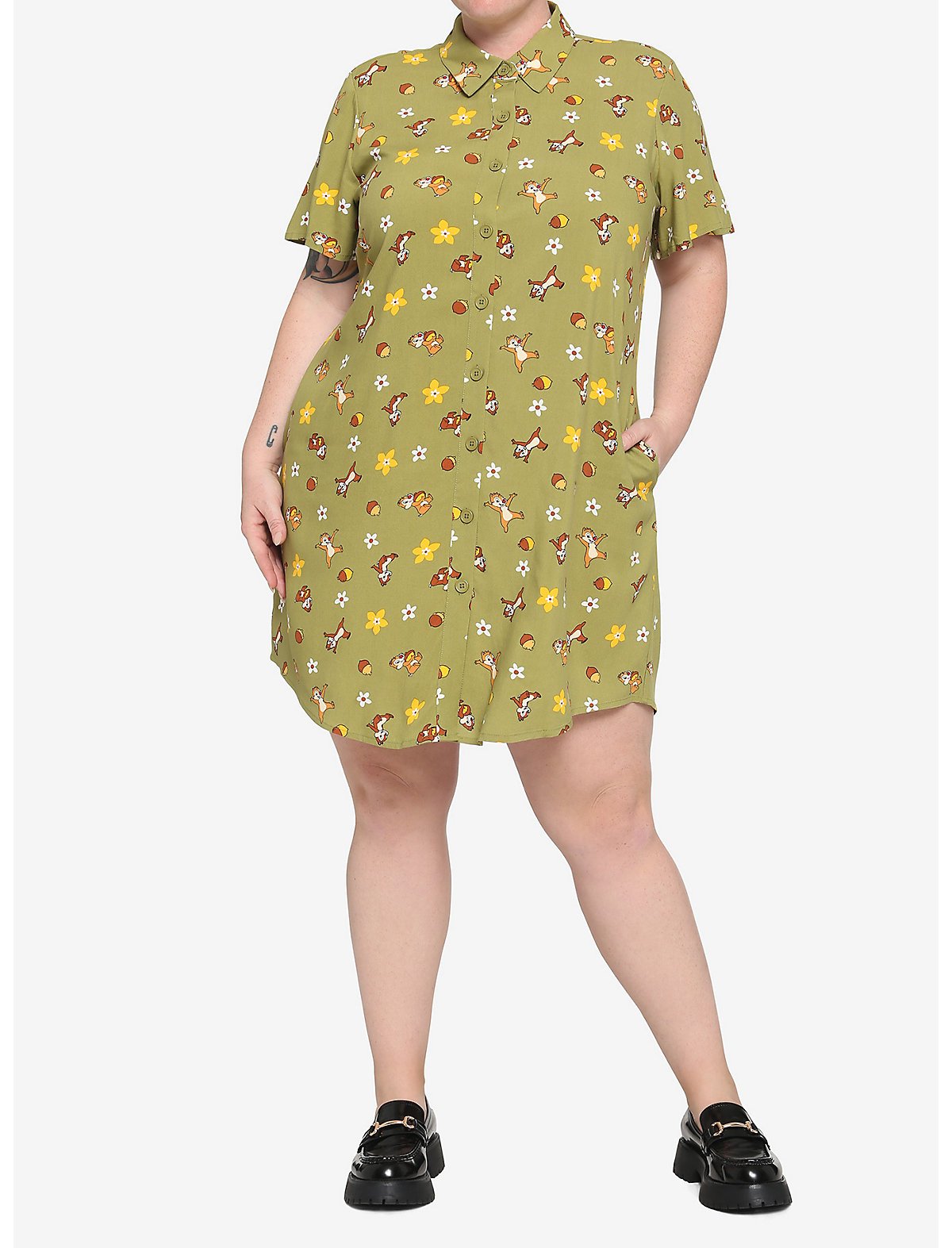 Her Universe Disney Chip 'N' Dale Acorn &amp; Flowers Button-Up Dress Plus Size