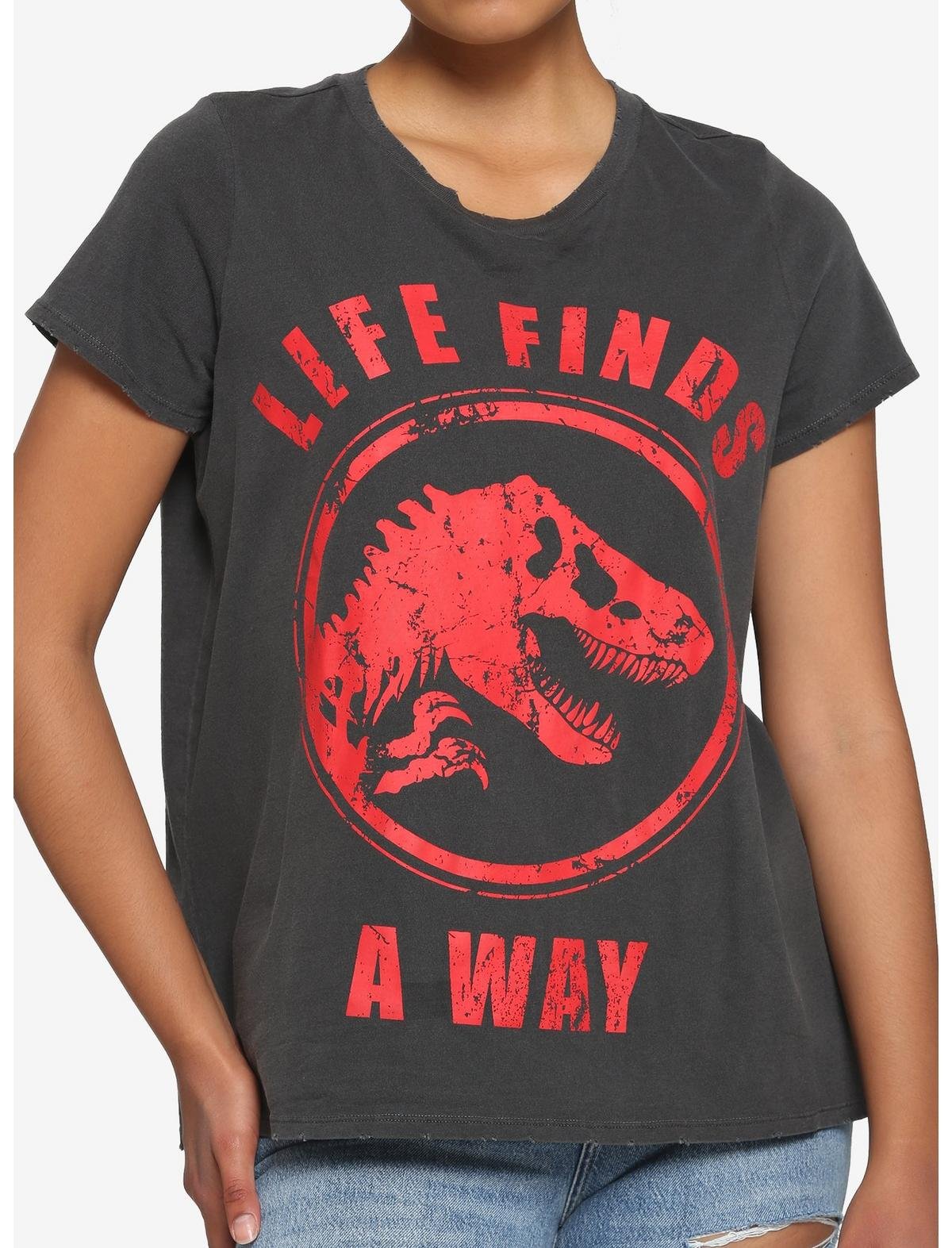  Her Universe Jurassic World Life Finds A Way Boyfriend Fit T-Shir